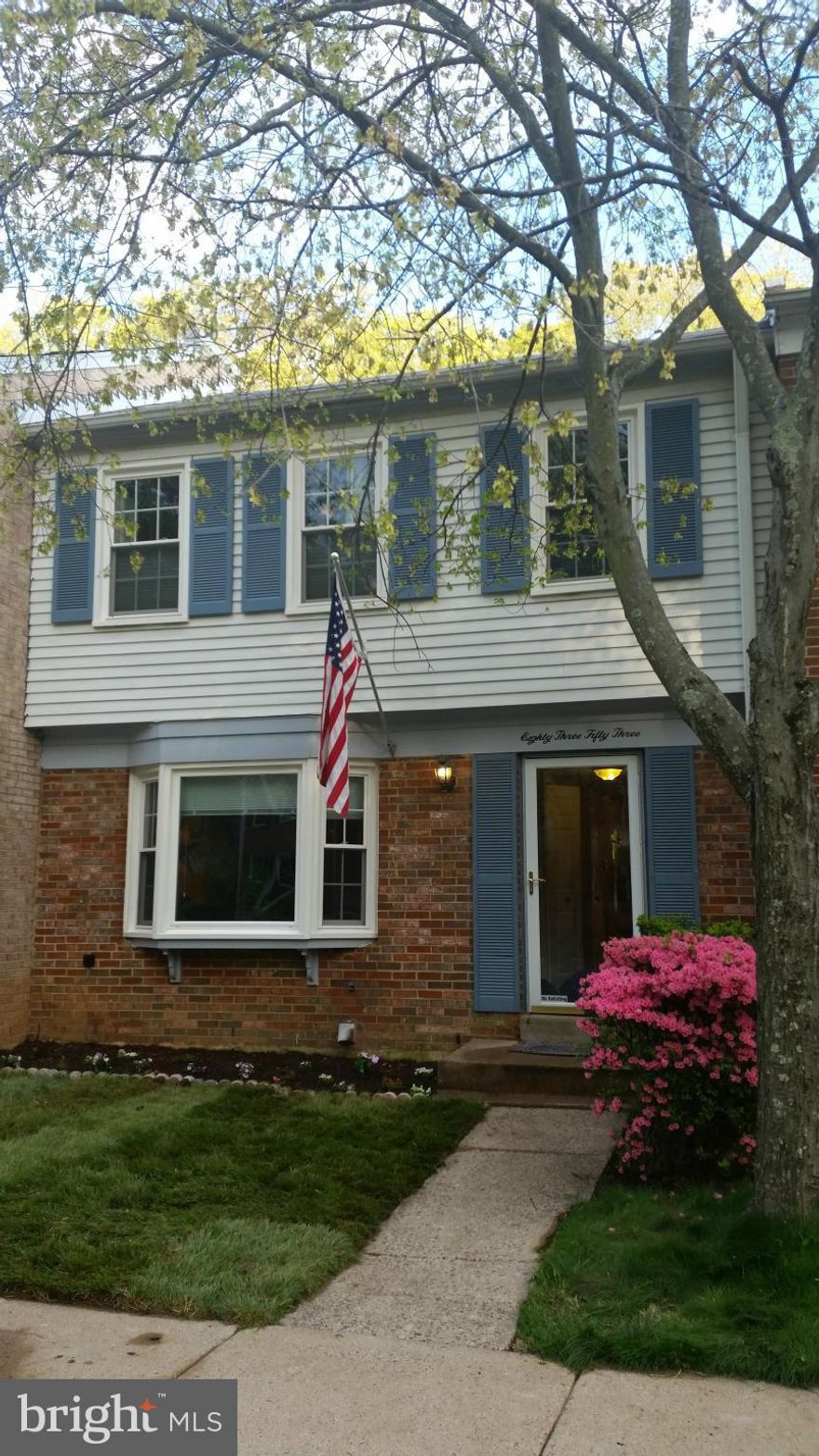 Beautifully renovated townhouse in Newington Station, close to Fairfax Cnty Pkwy,I-95/395/495, Springfield Mall/Metro. 3 BR, 2 FB, 2 HB. Roof 3 years old, new AC unit, hardwood floors, granite counters, finished basement, nice yard, high efficiency washer/dryer, double pane windows, crown molding/chair railing. Must c to appreciate. Back to woods.