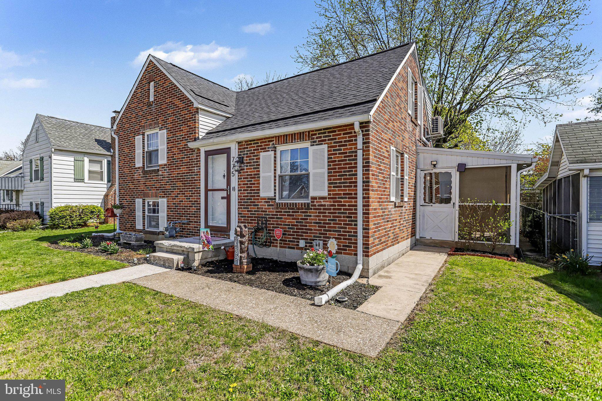 775 CARL STREET