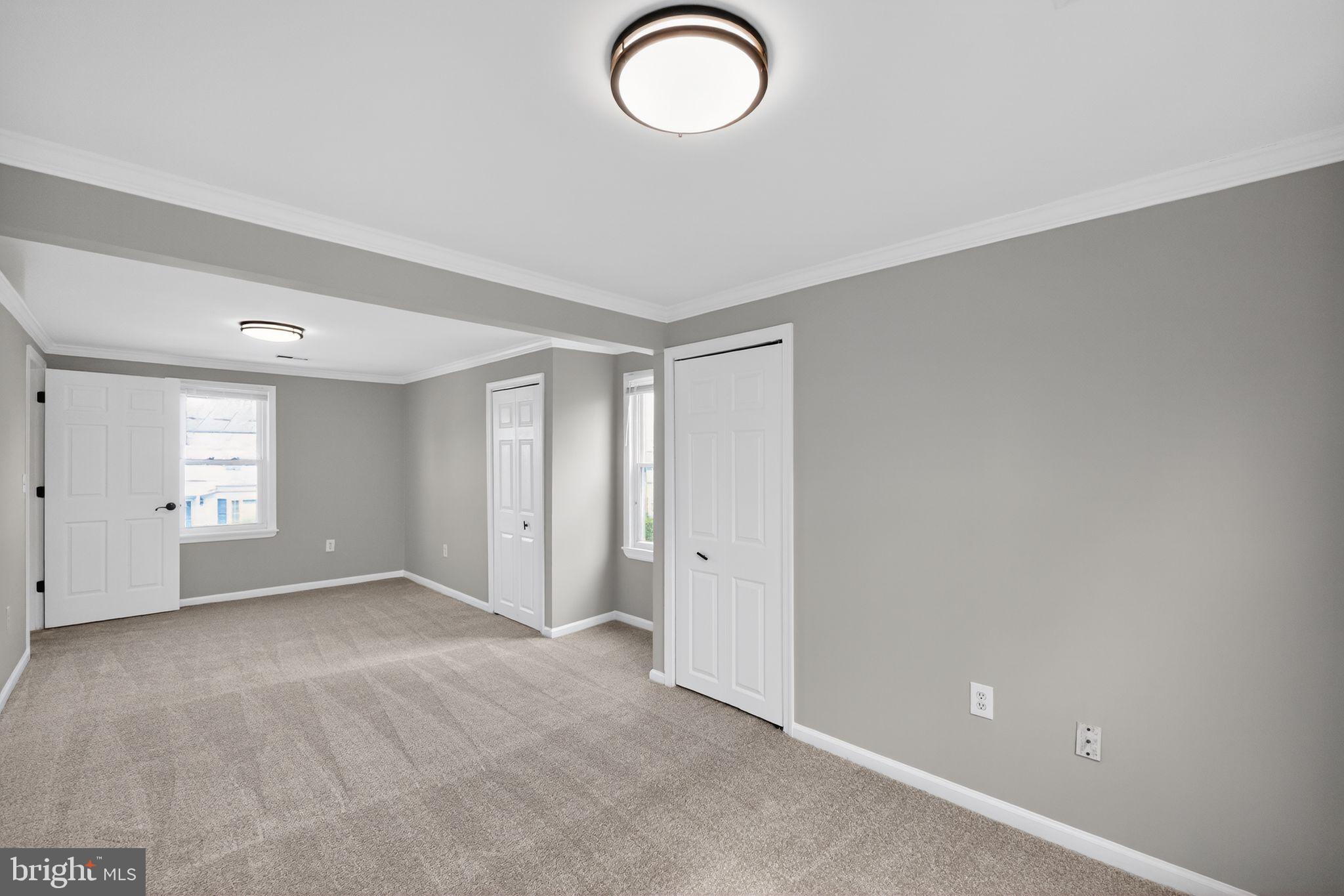 RIDGEWAY MANOR - Residential