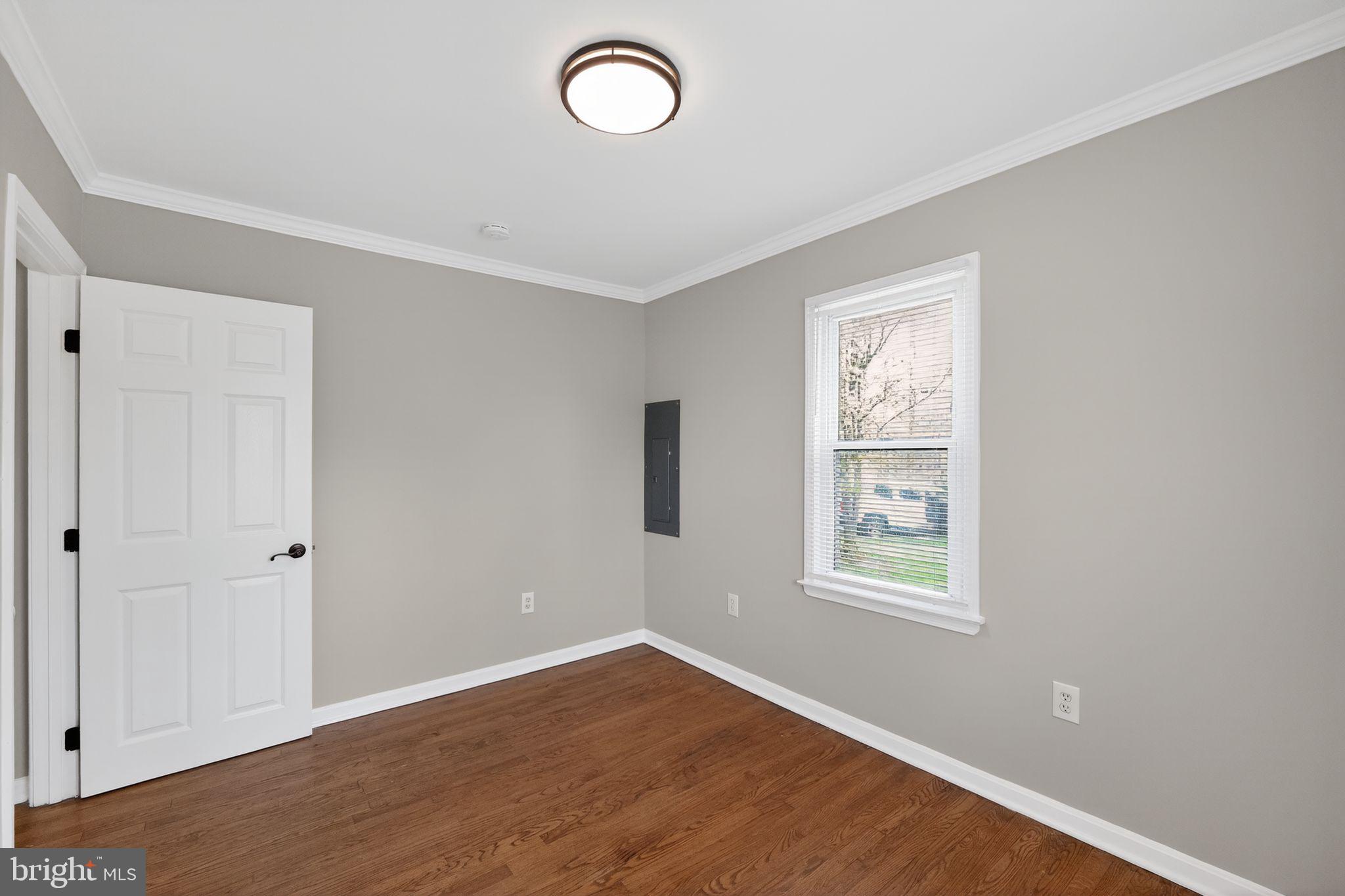 RIDGEWAY MANOR - Residential