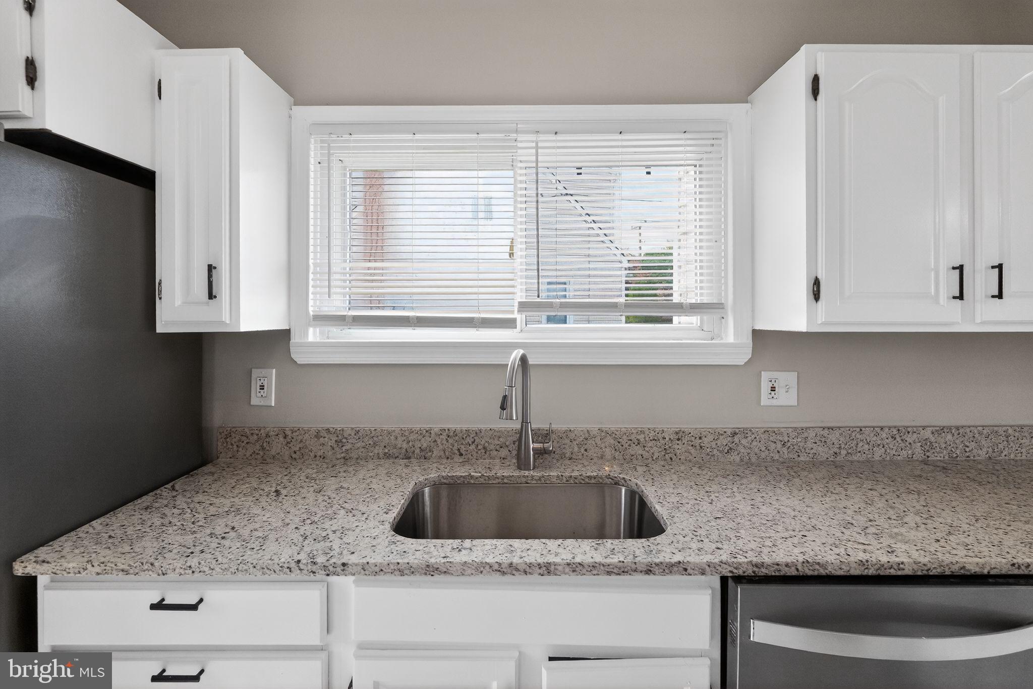 RIDGEWAY MANOR - Residential