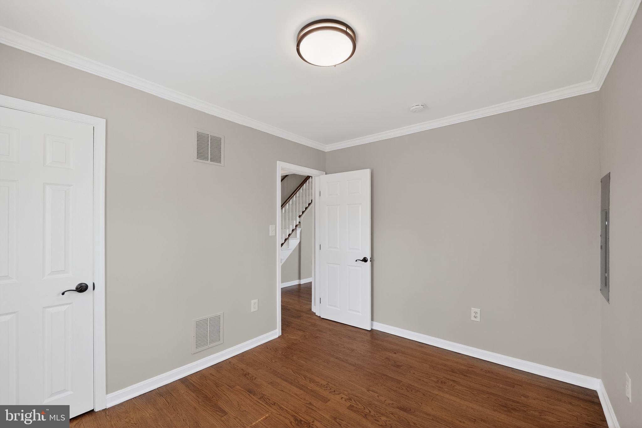 RIDGEWAY MANOR - Residential