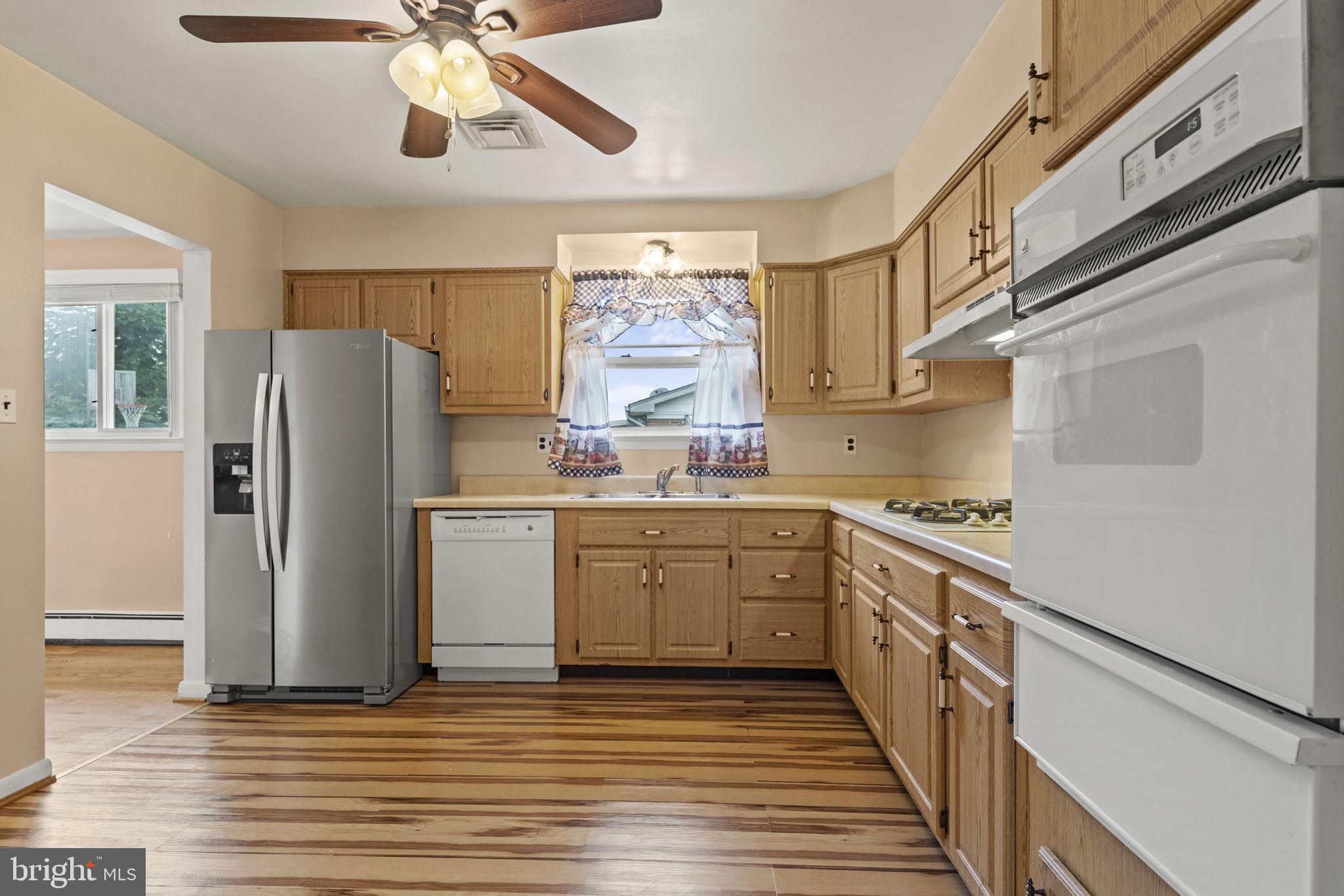 OAK ORCHARD - Residential