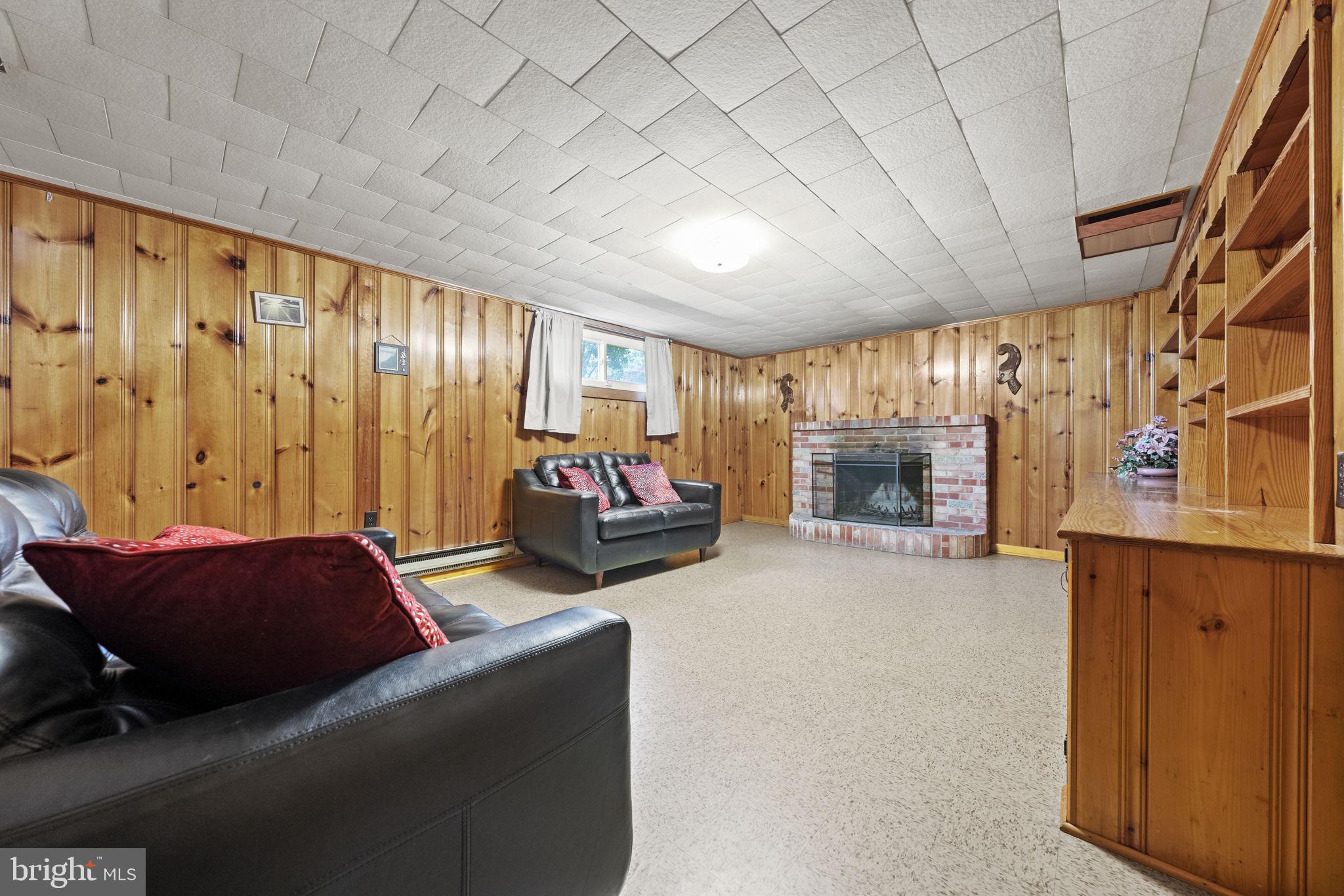 OAK ORCHARD - Residential