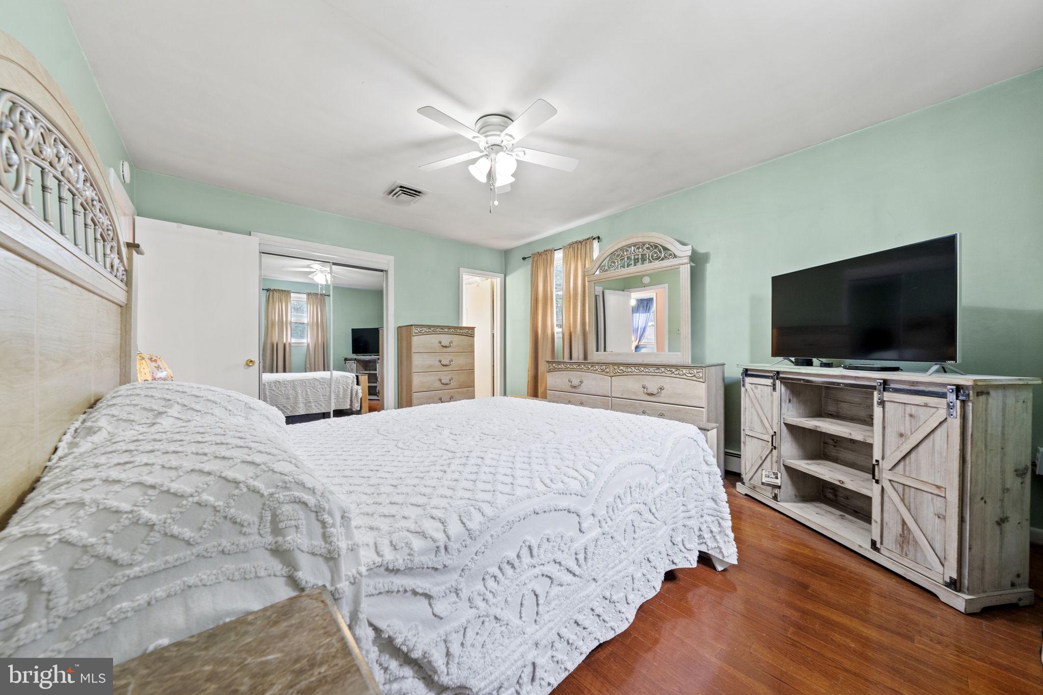 OAK ORCHARD - Residential