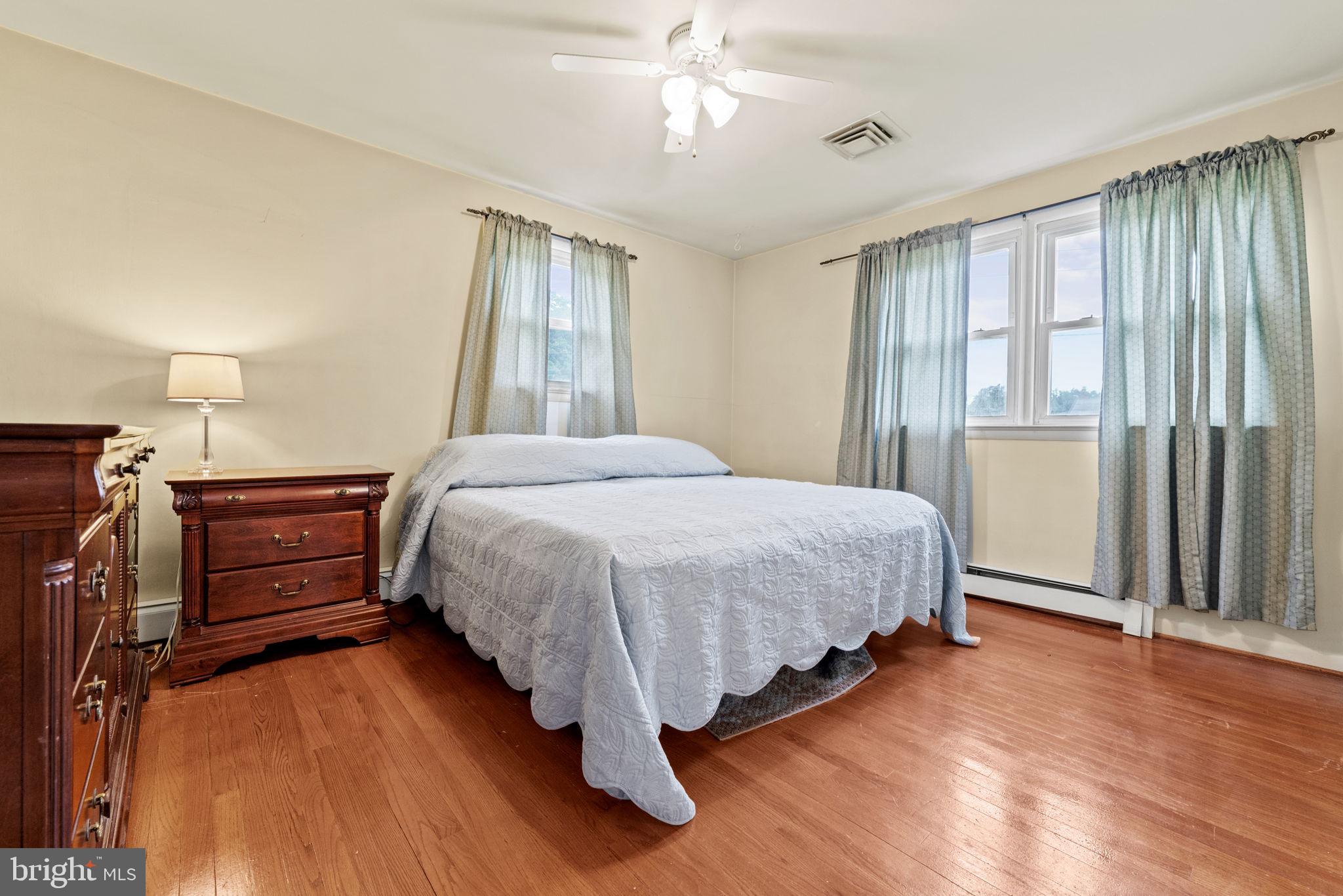 OAK ORCHARD - Residential