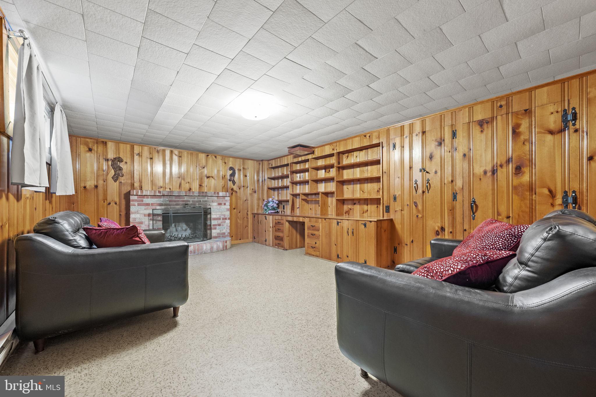 OAK ORCHARD - Residential