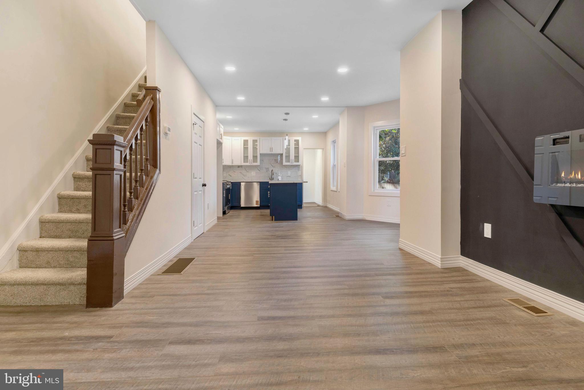 COLLINGDALE - Residential