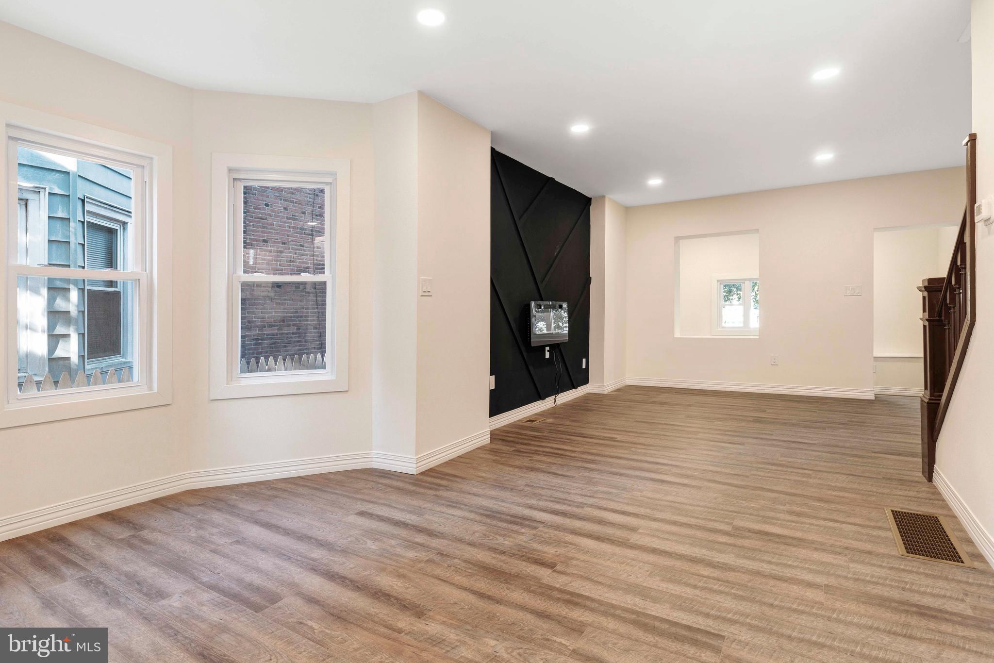 COLLINGDALE - Residential