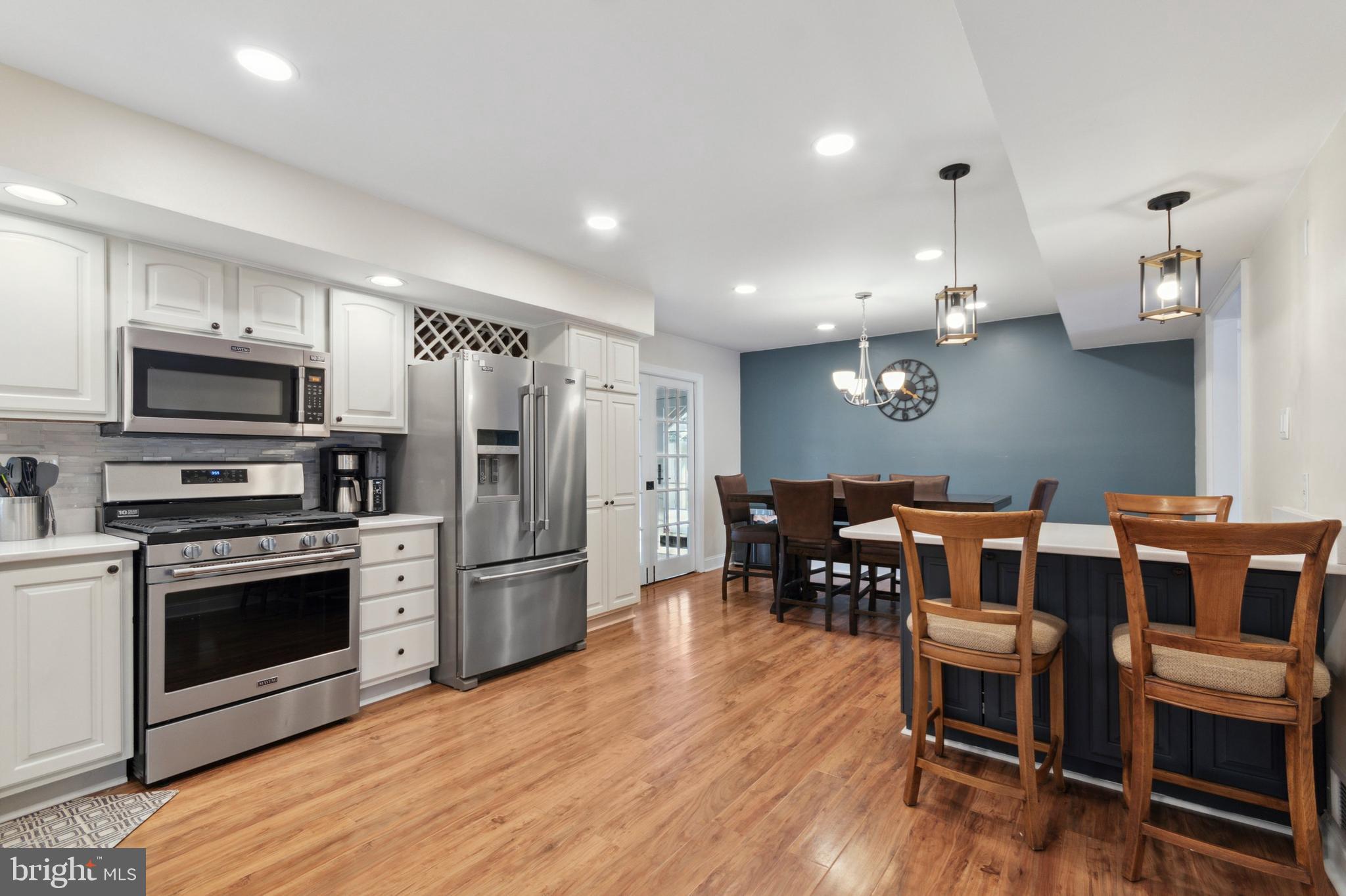 GLEN VIEW PARK - Residential