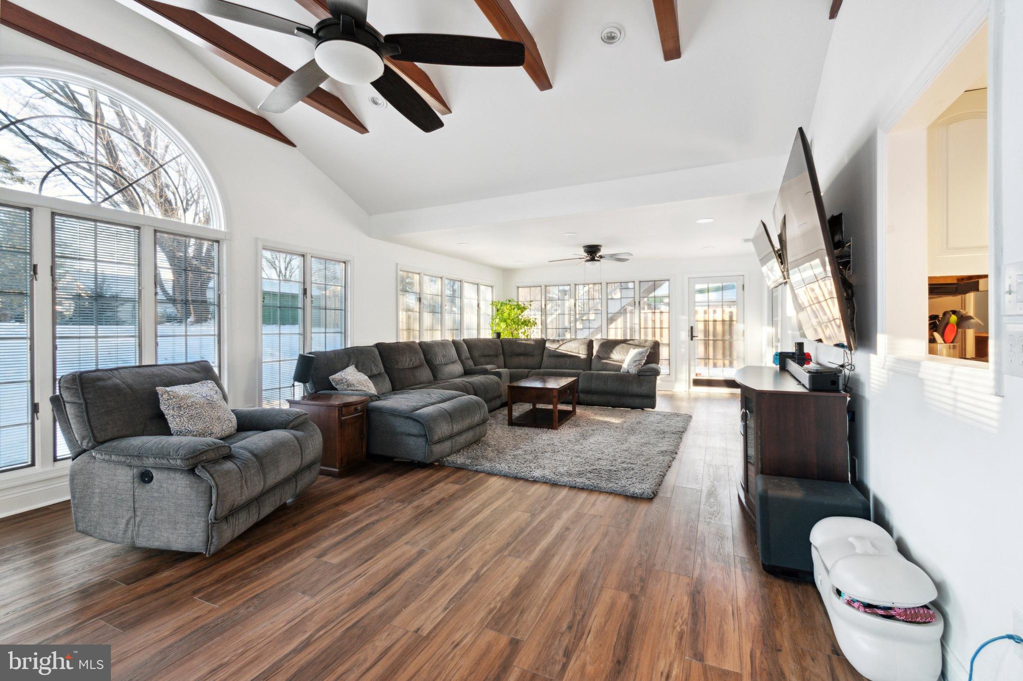 GLEN VIEW PARK - Residential