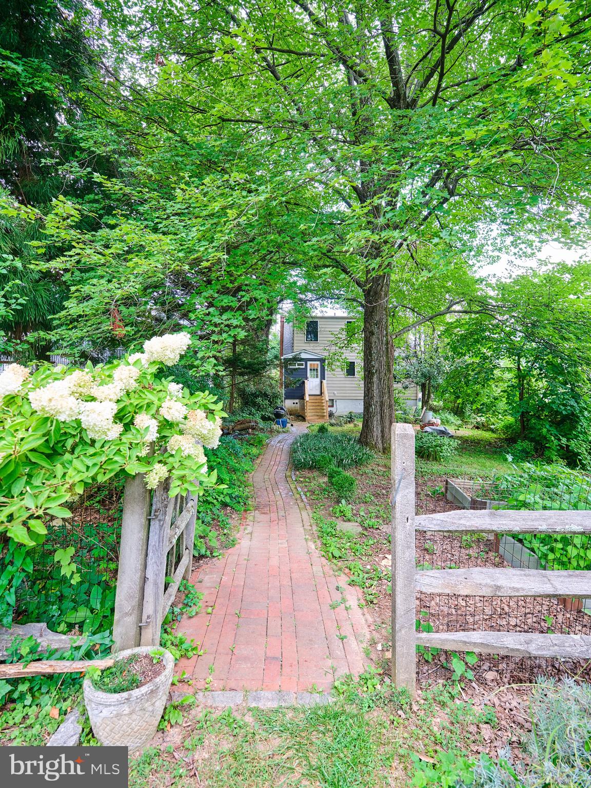 WASHINGTON GROVE - Residential Lease