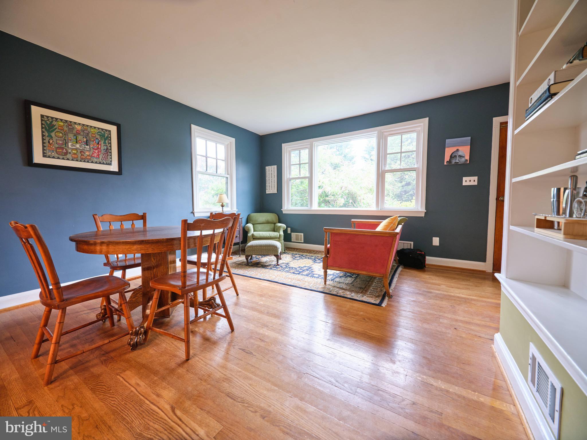 119 WASHINGTON GROVE