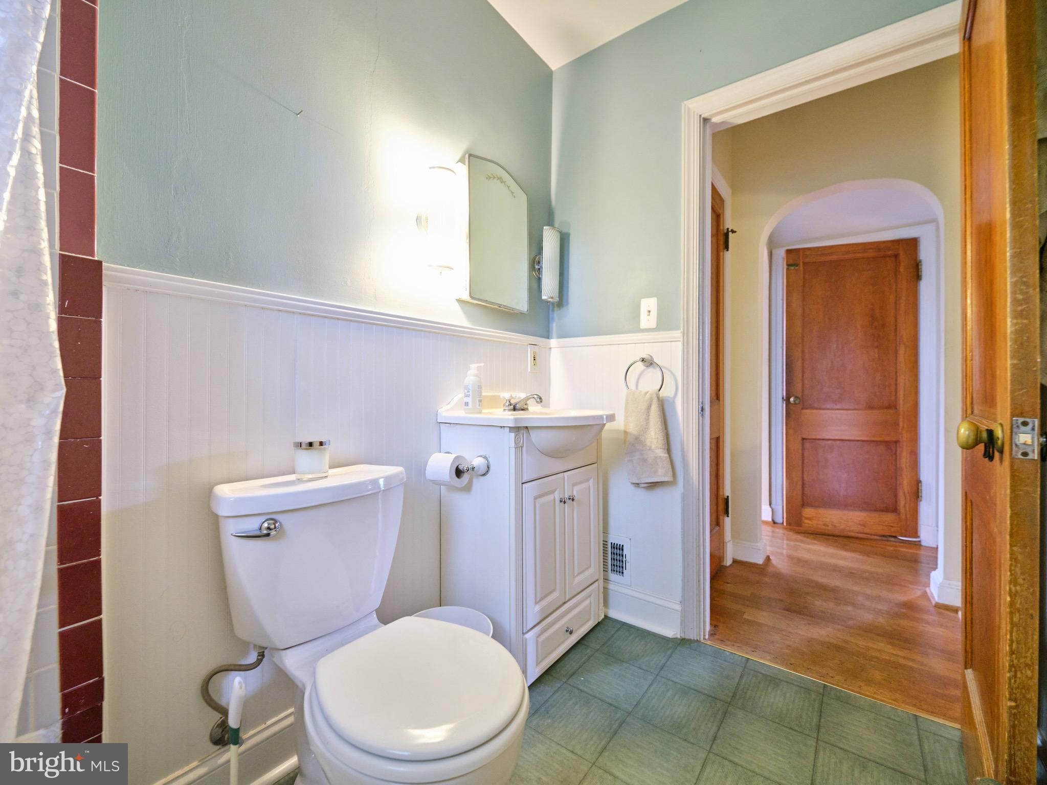 WASHINGTON GROVE - Residential Lease