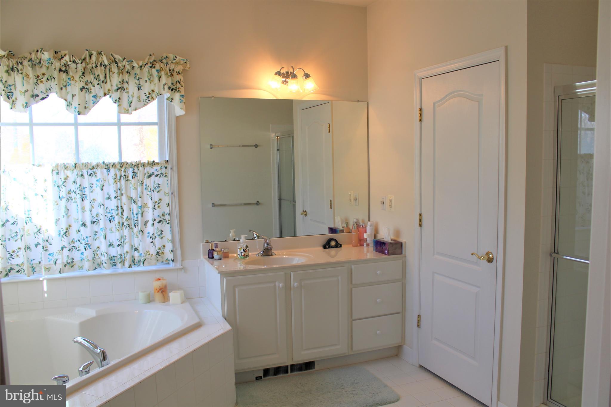 EASTON CLUB EAST - Residential