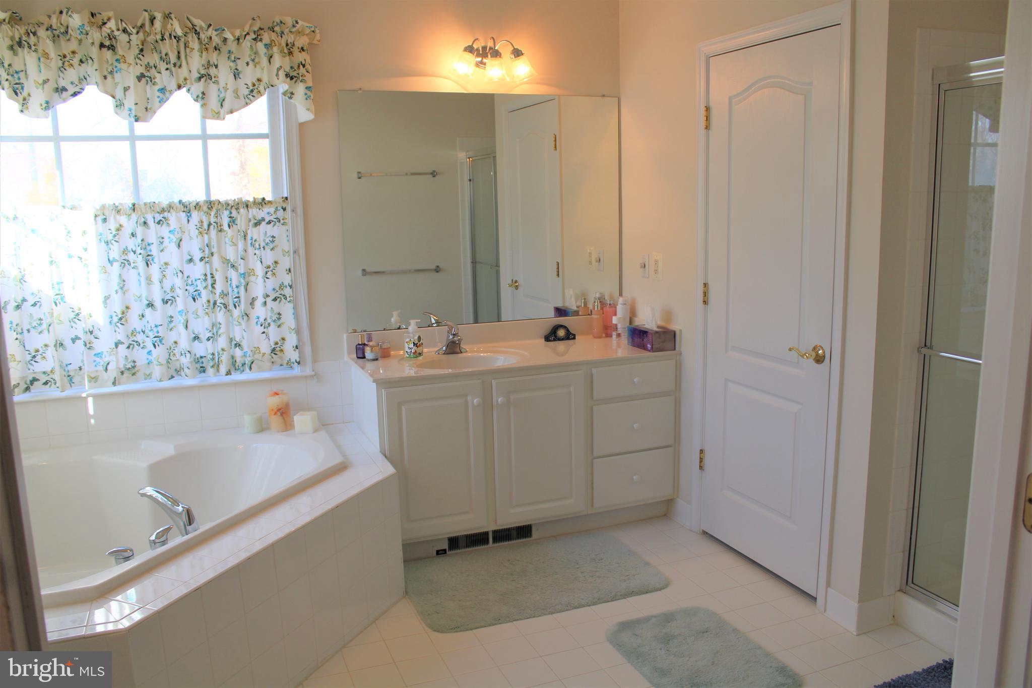 EASTON CLUB EAST - Residential