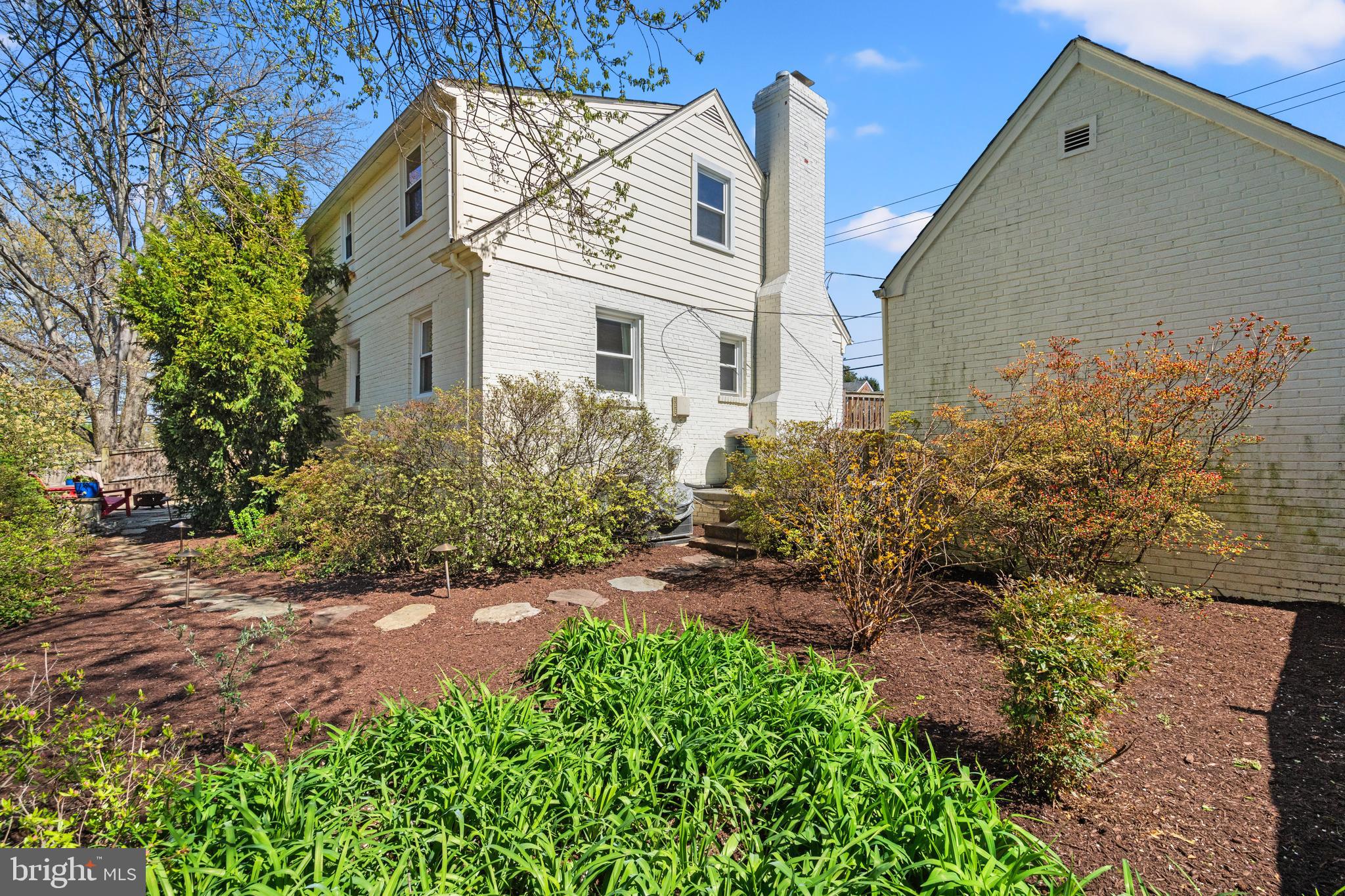 WOODMOOR - Residential