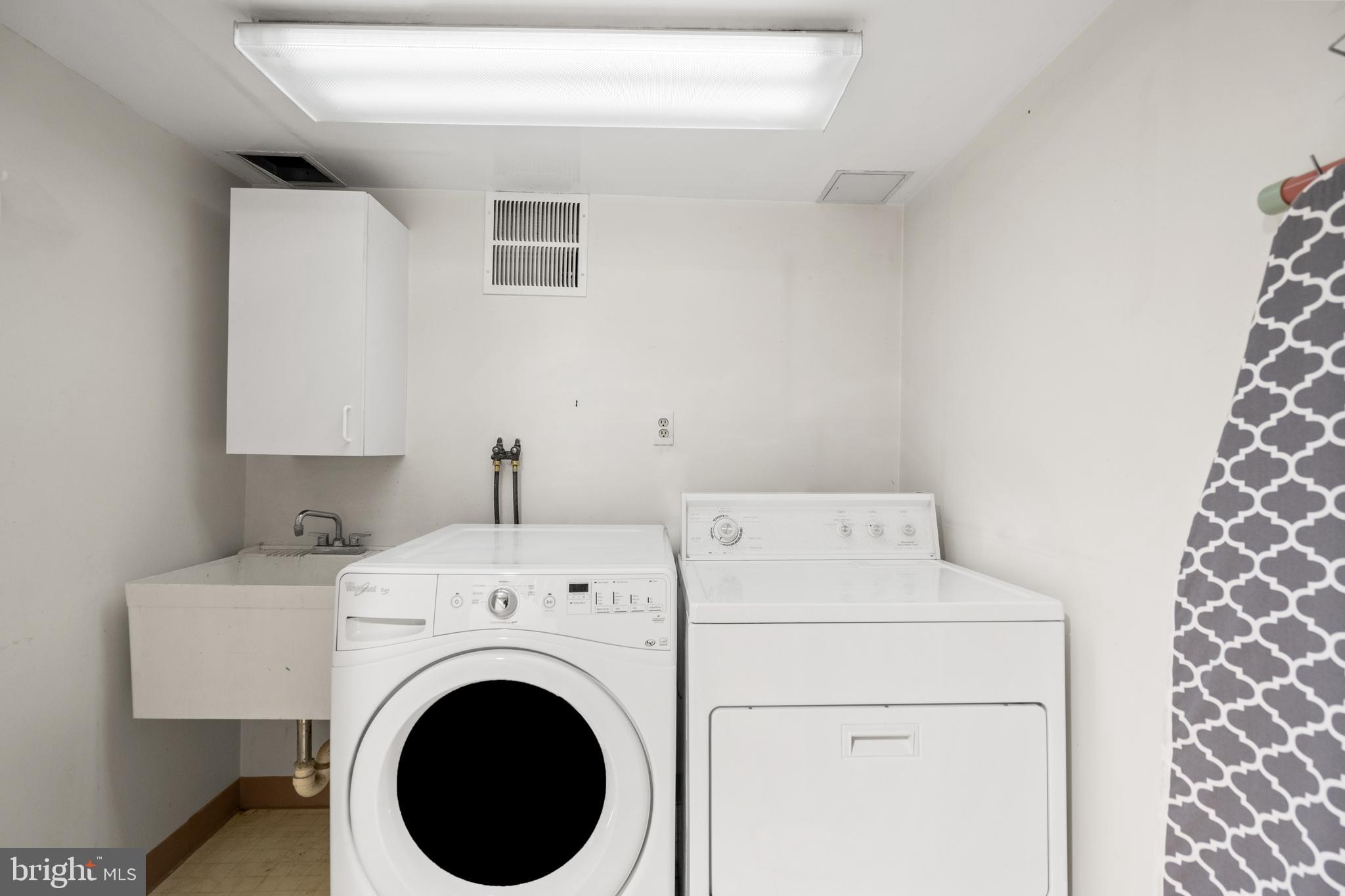 WOODMOOR - Residential