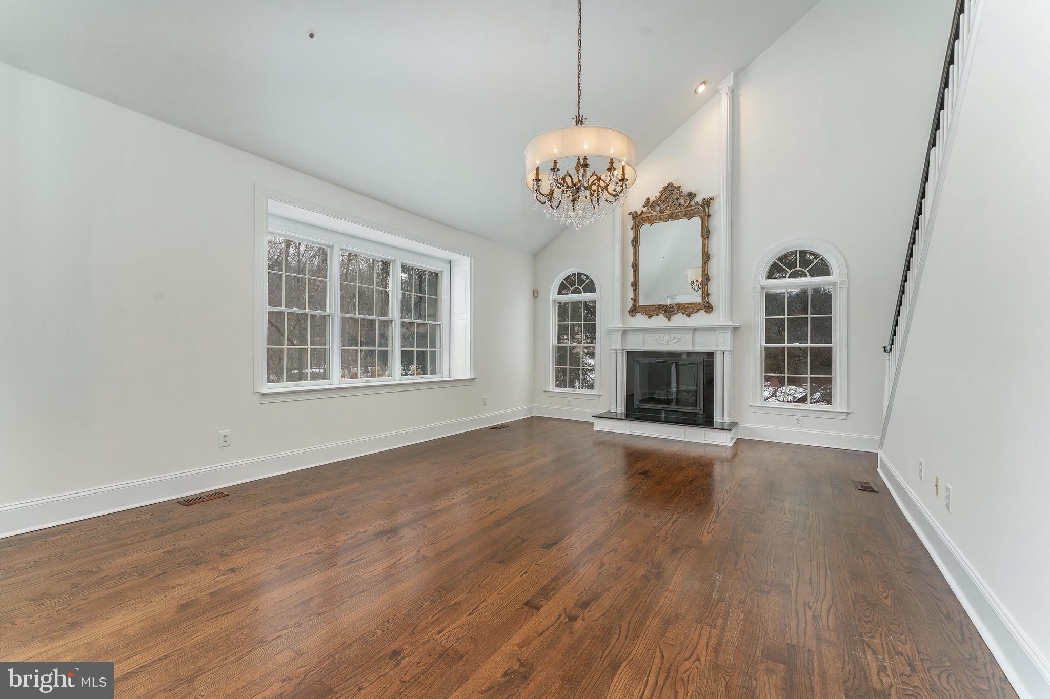 SPRINGTON CHASE - Residential