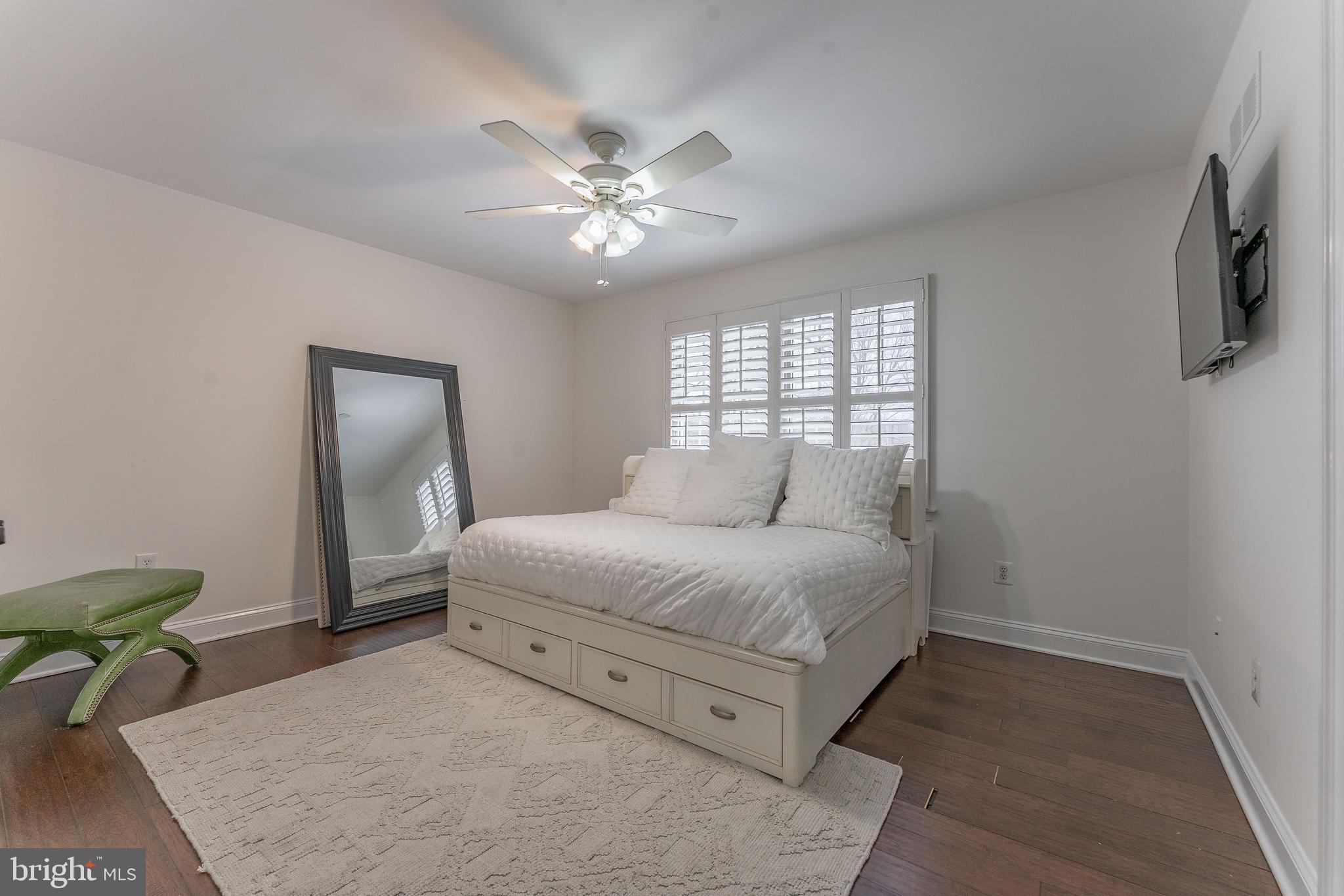 SPRINGTON CHASE - Residential