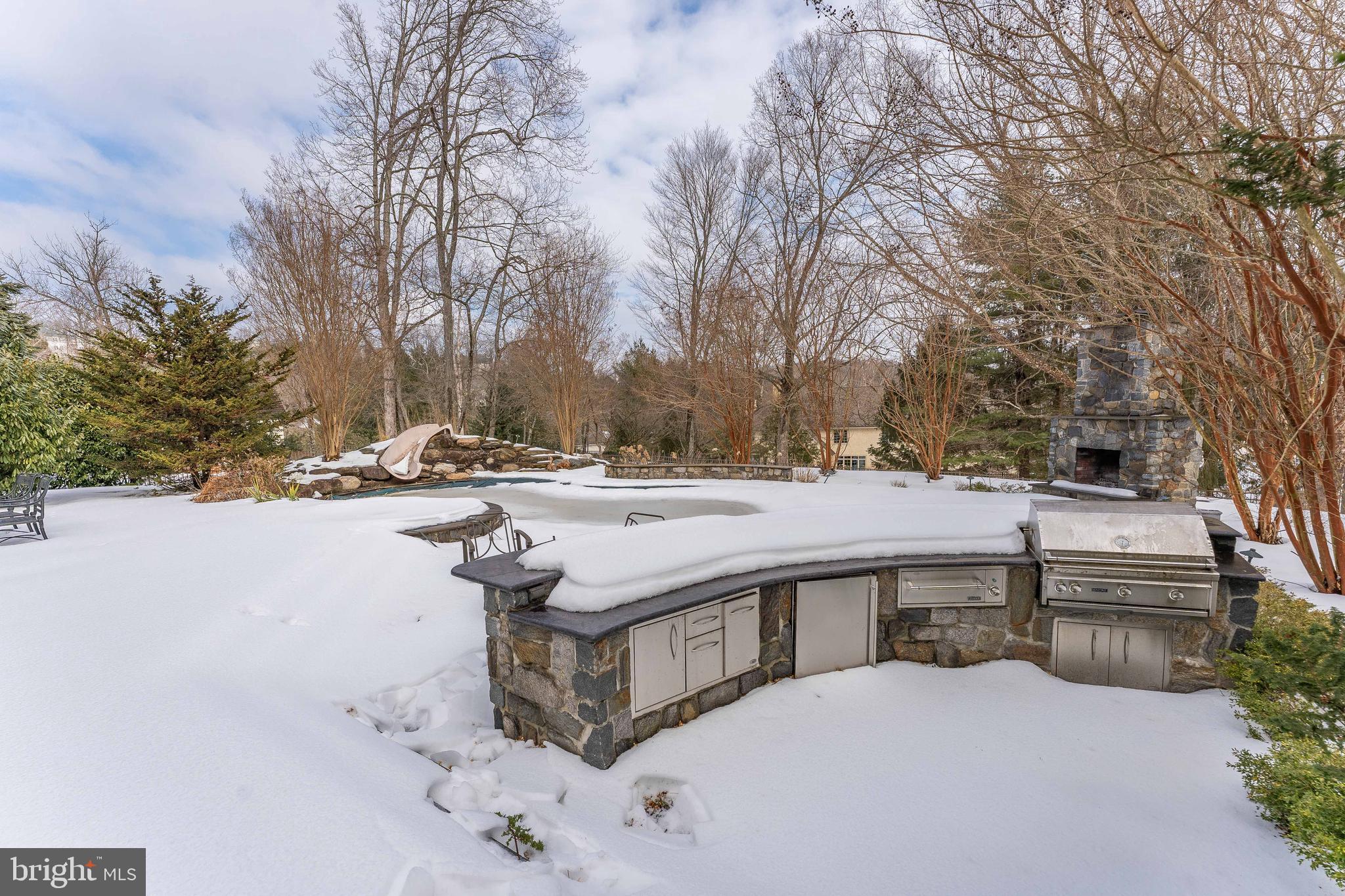 SPRINGTON CHASE - Residential