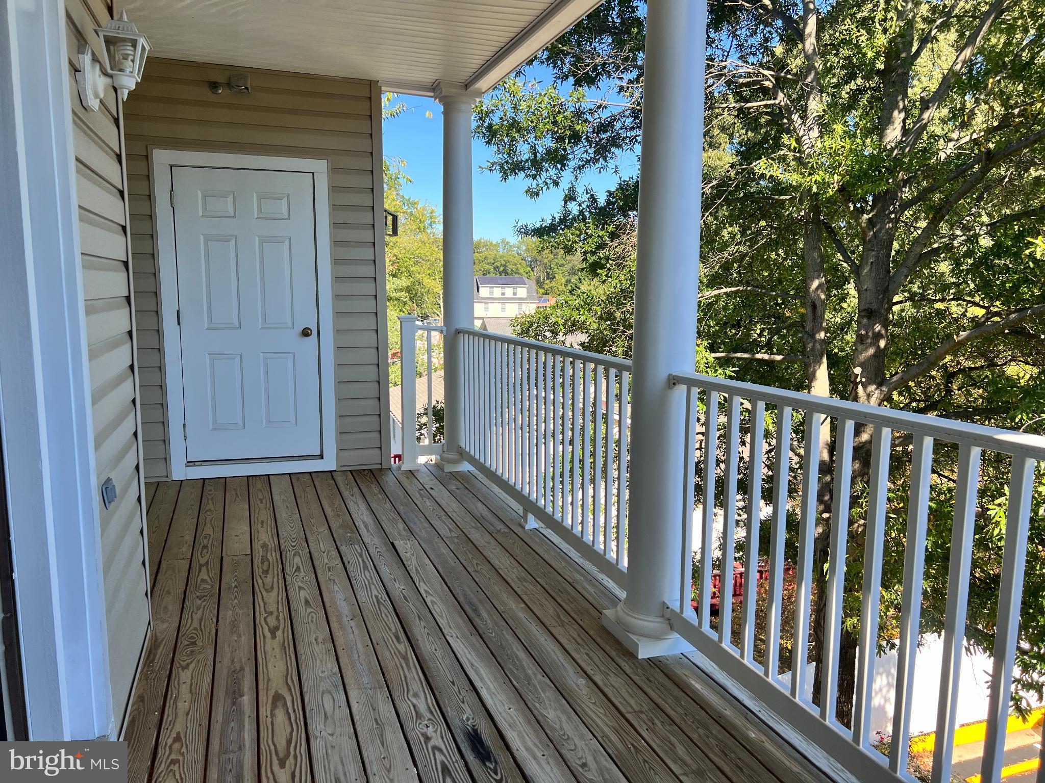 RIVERGATE II - Residential Lease