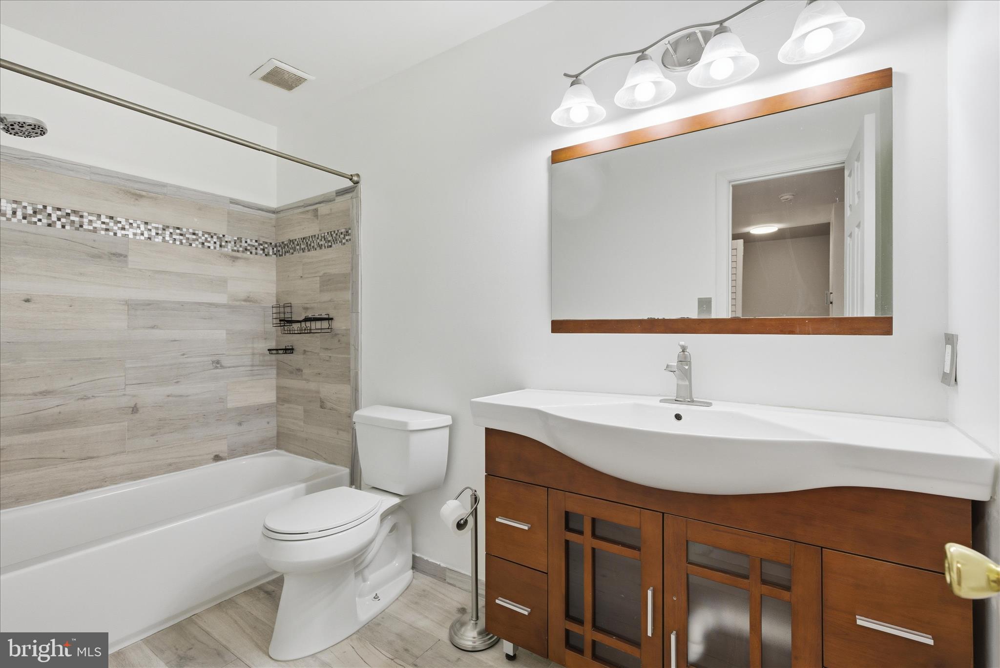 SOMERSET AT WESTRIDGE CO - Residential