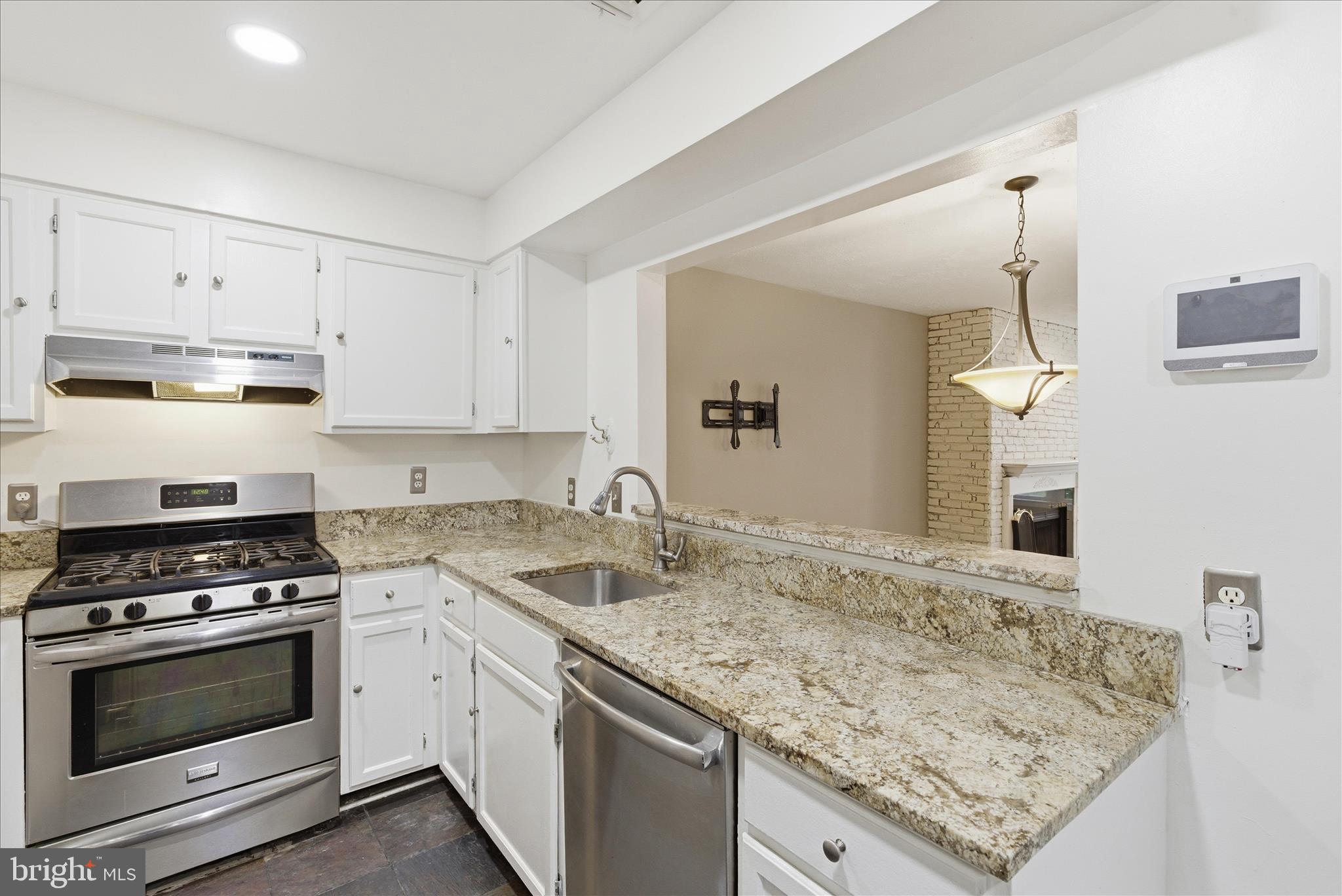 SOMERSET AT WESTRIDGE CO - Residential