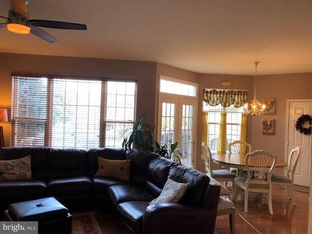 SOUTH RIDING - Residential