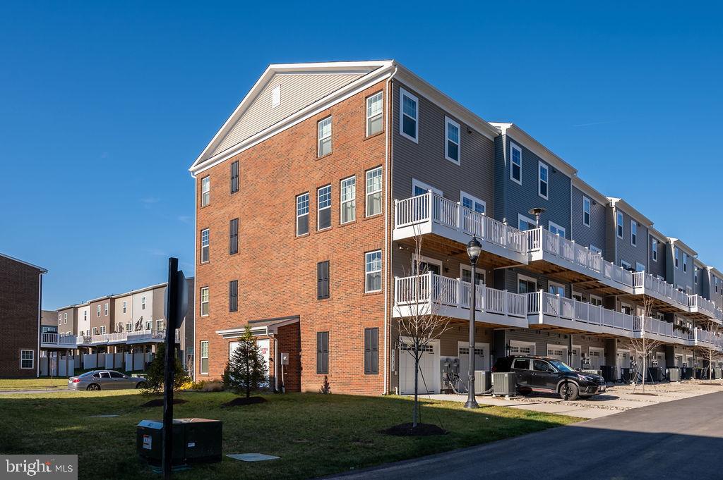 PARKSIDE AT WESTPHALIA - Residential Lease