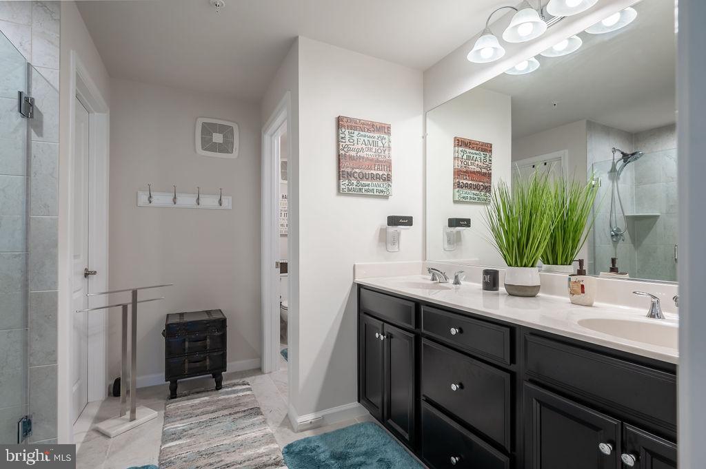 PARKSIDE AT WESTPHALIA - Residential Lease