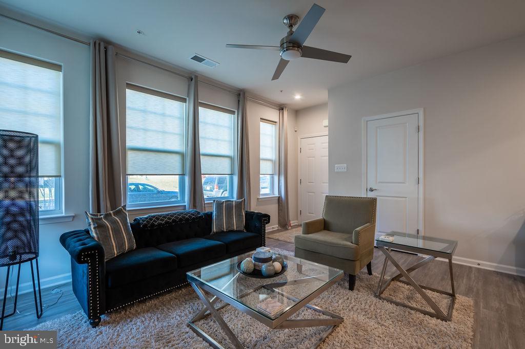 PARKSIDE AT WESTPHALIA - Residential Lease