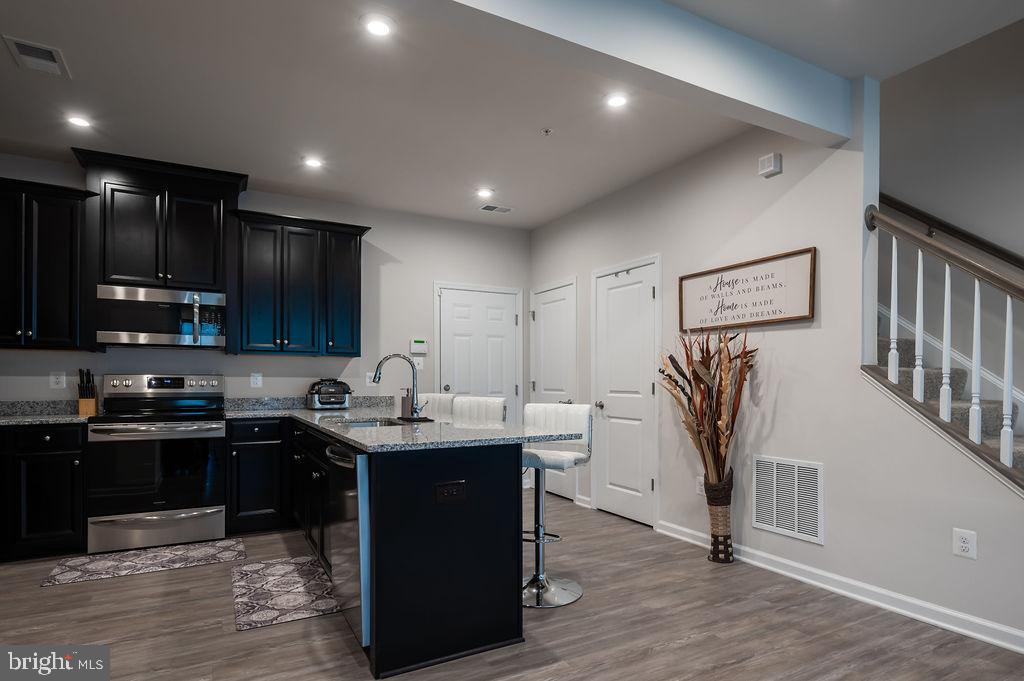 PARKSIDE AT WESTPHALIA - Residential Lease