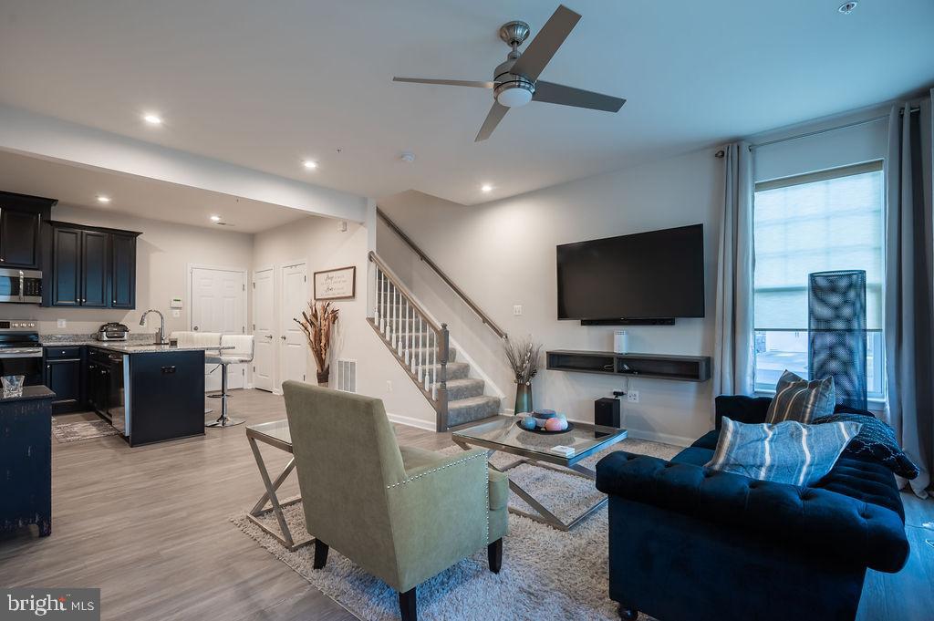 PARKSIDE AT WESTPHALIA - Residential Lease