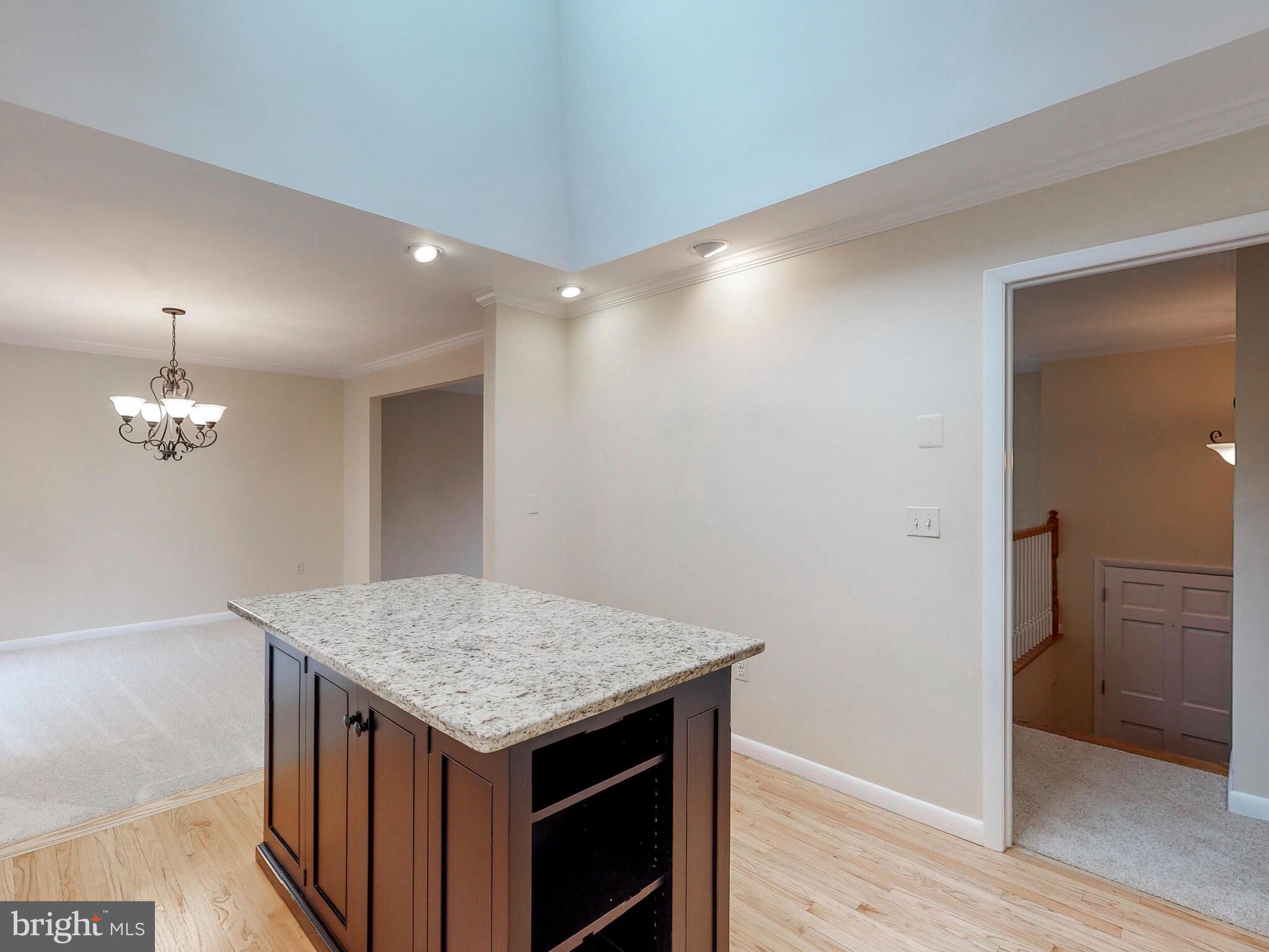 MOUNT HEBRON - Residential