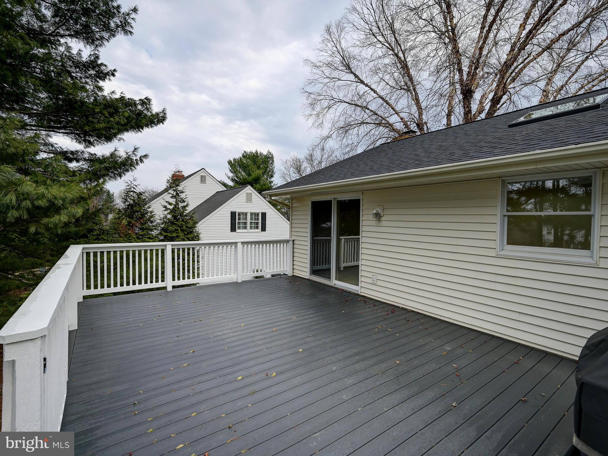 MOUNT HEBRON - Residential