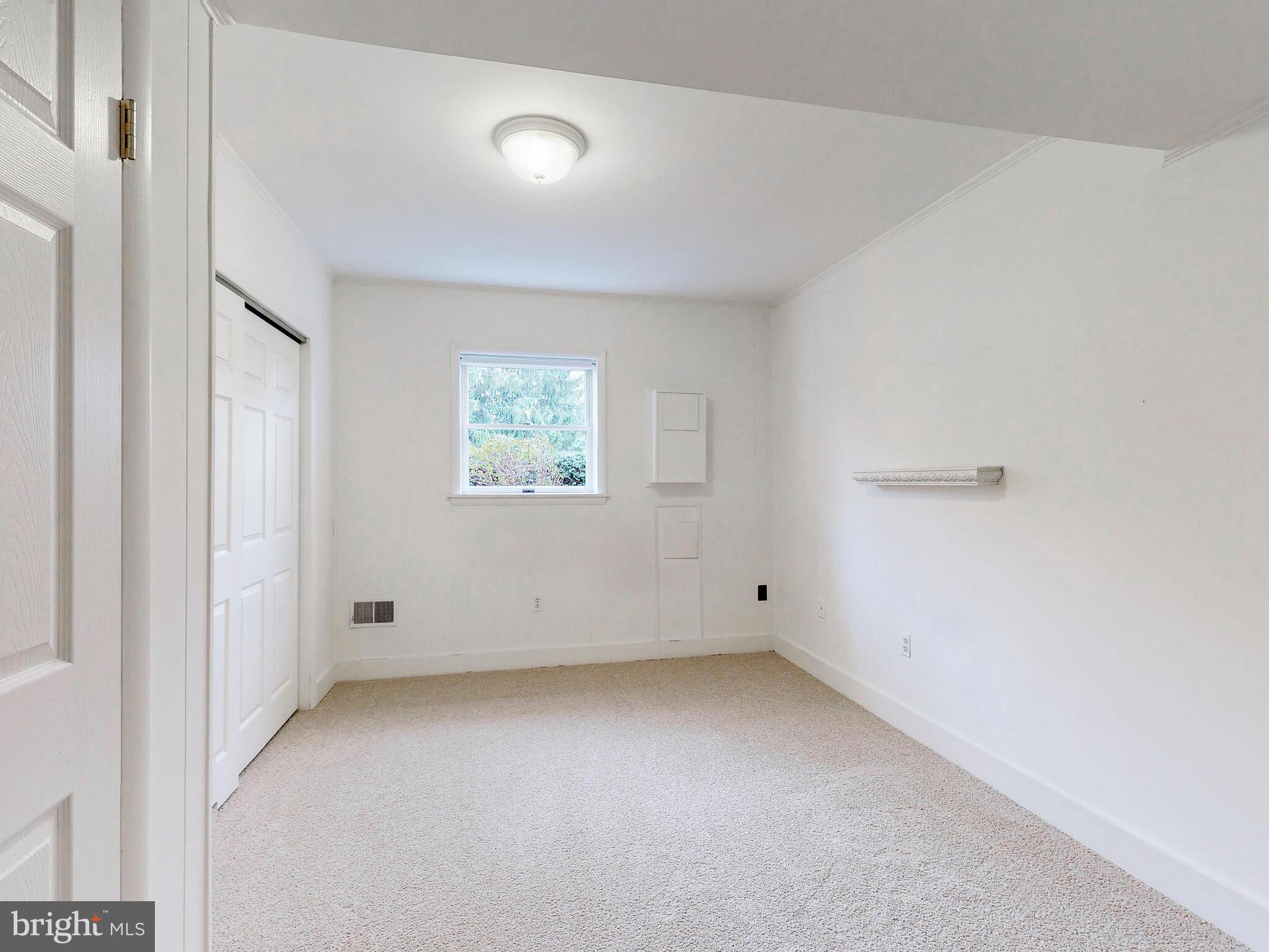 MOUNT HEBRON - Residential