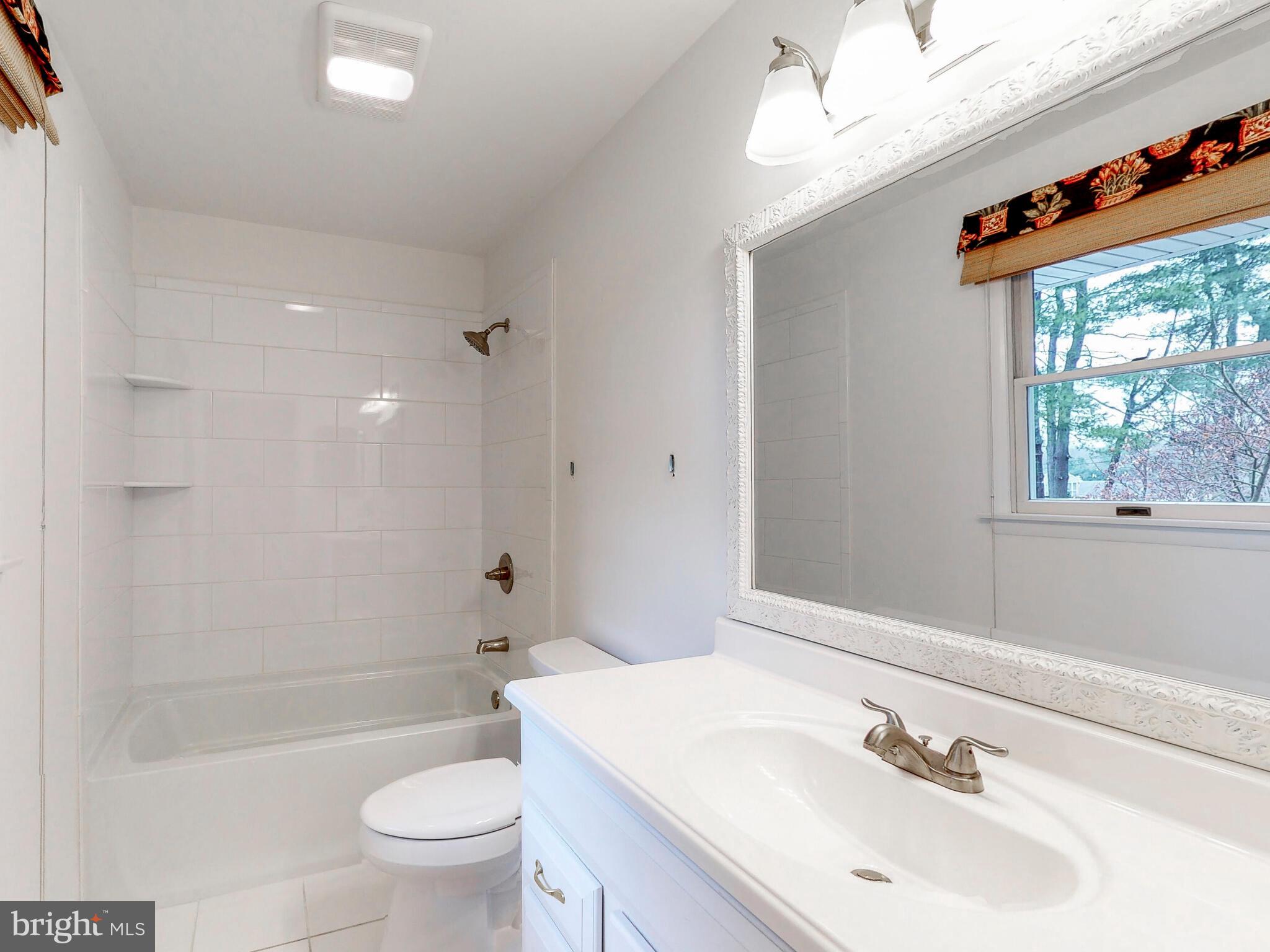 MOUNT HEBRON - Residential