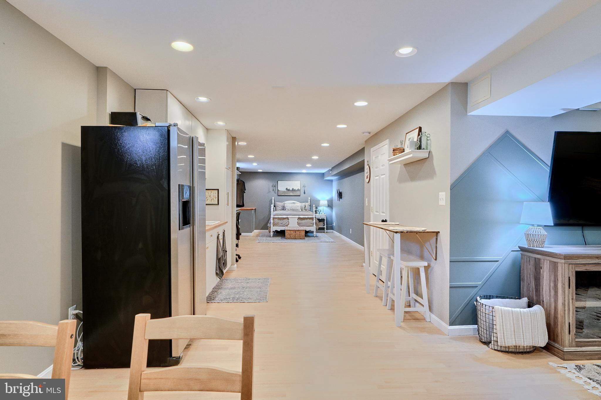 GREEN HILL MANOR - Residential