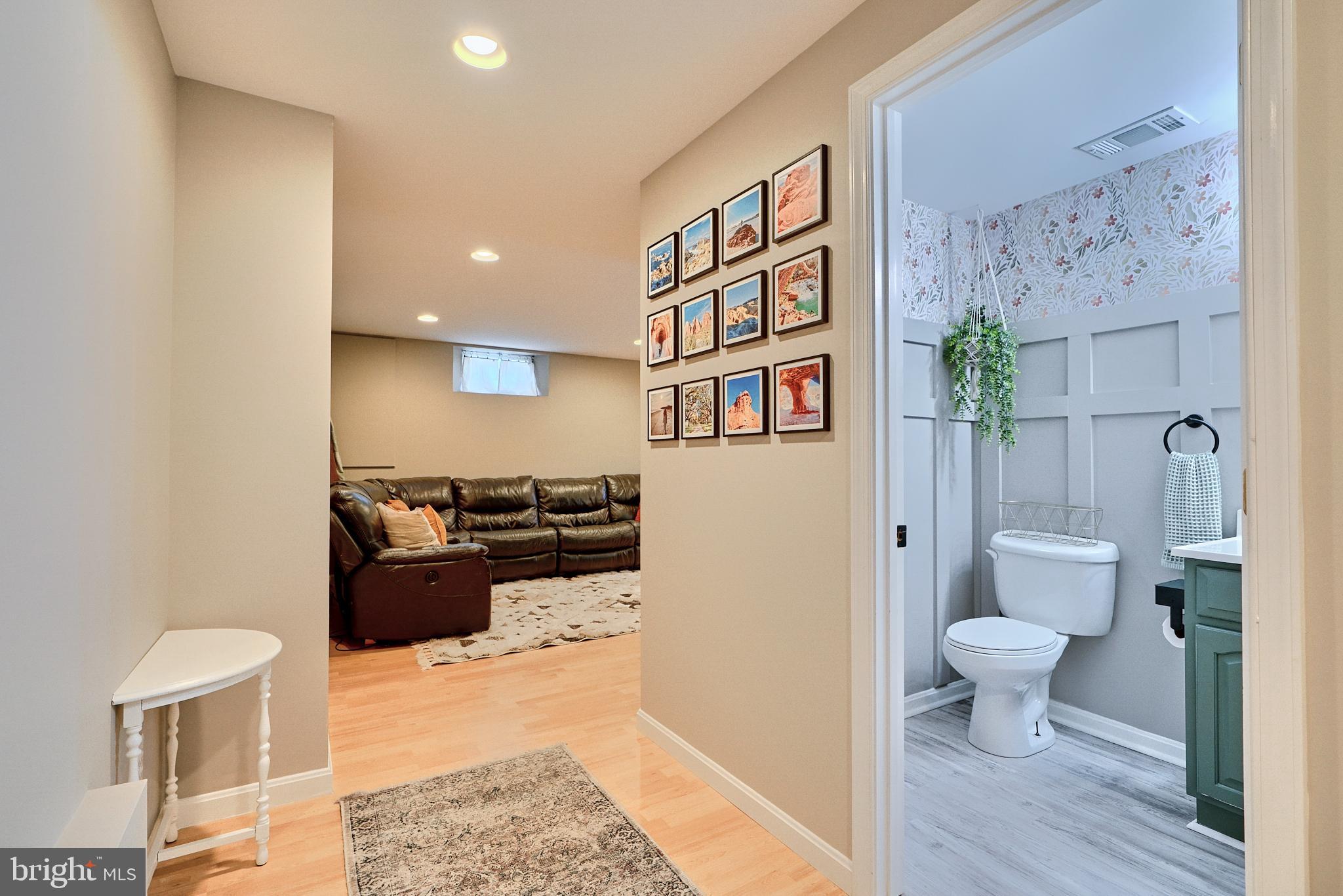 GREEN HILL MANOR - Residential