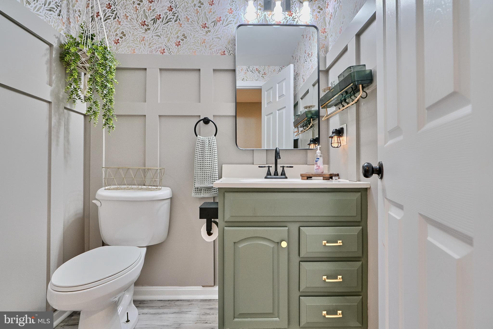 GREEN HILL MANOR - Residential