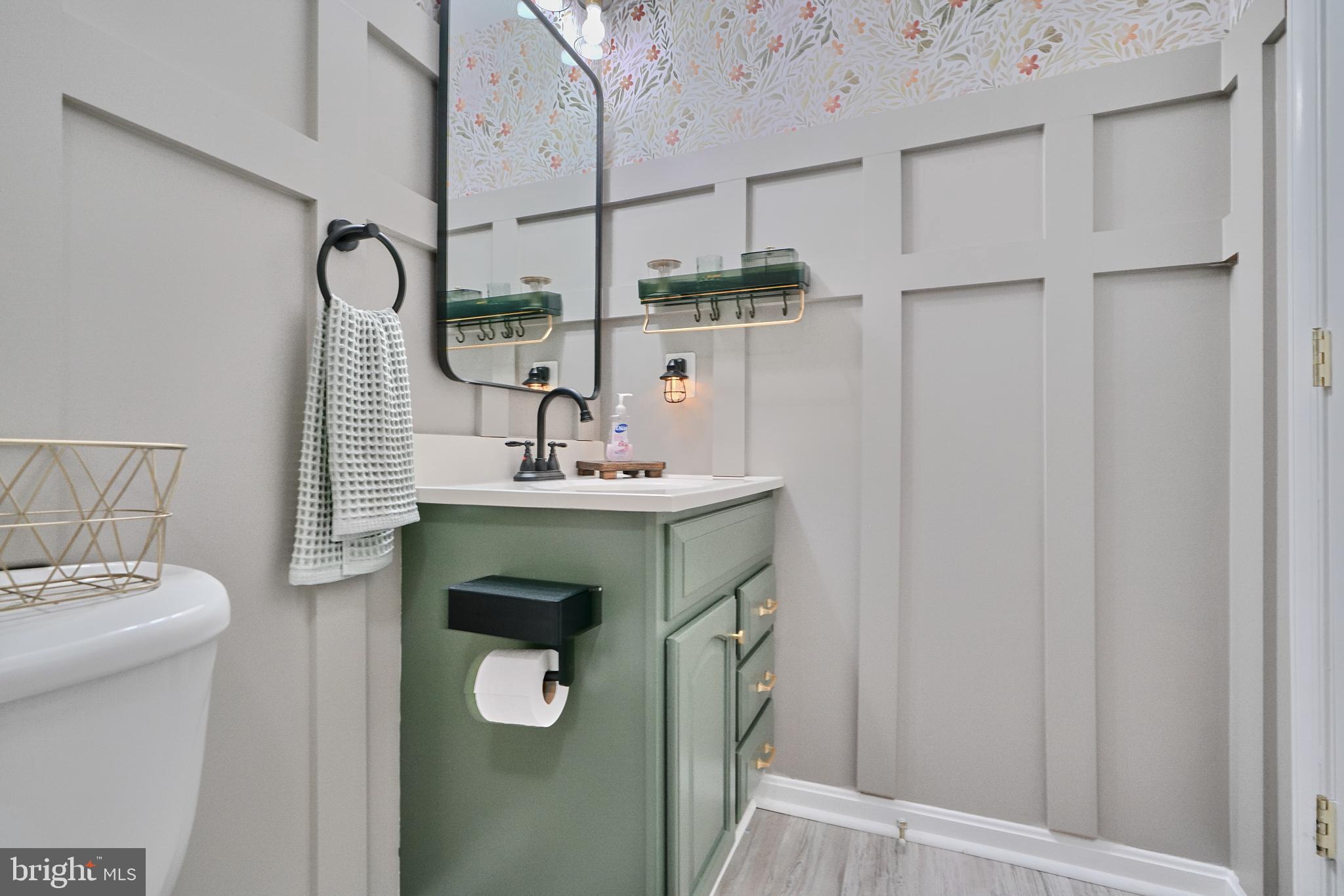 GREEN HILL MANOR - Residential