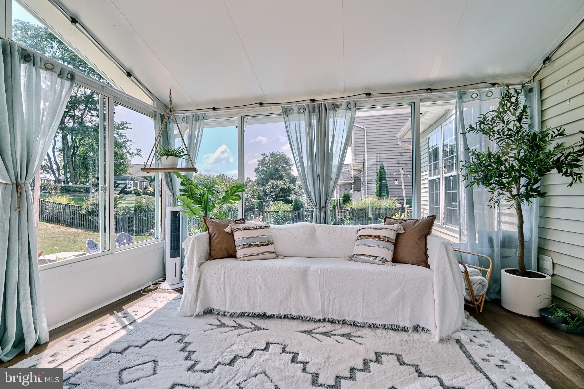 GREEN HILL MANOR - Residential