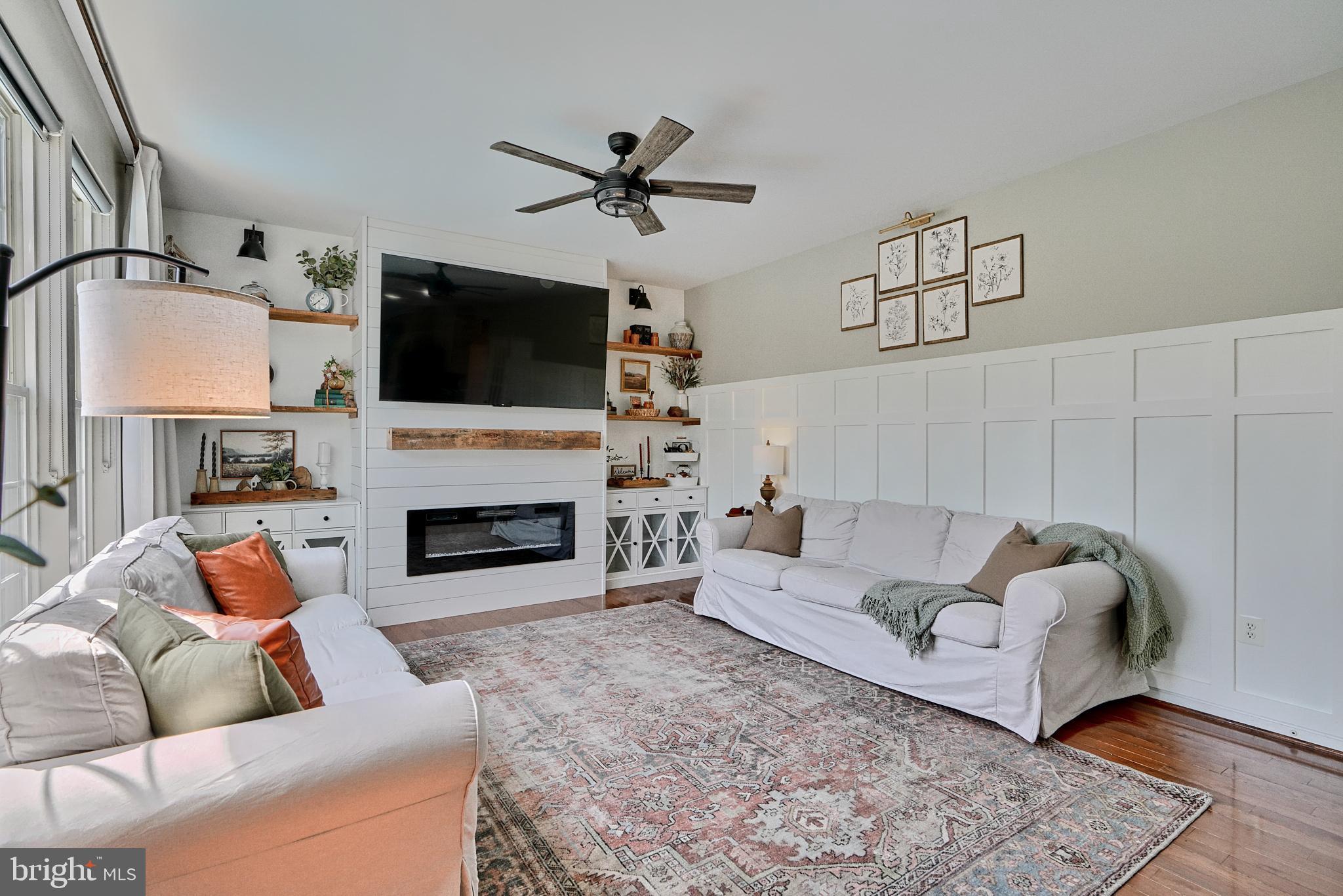 GREEN HILL MANOR - Residential