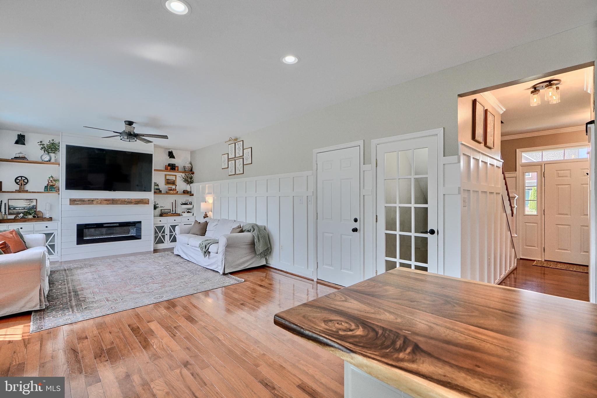 GREEN HILL MANOR - Residential