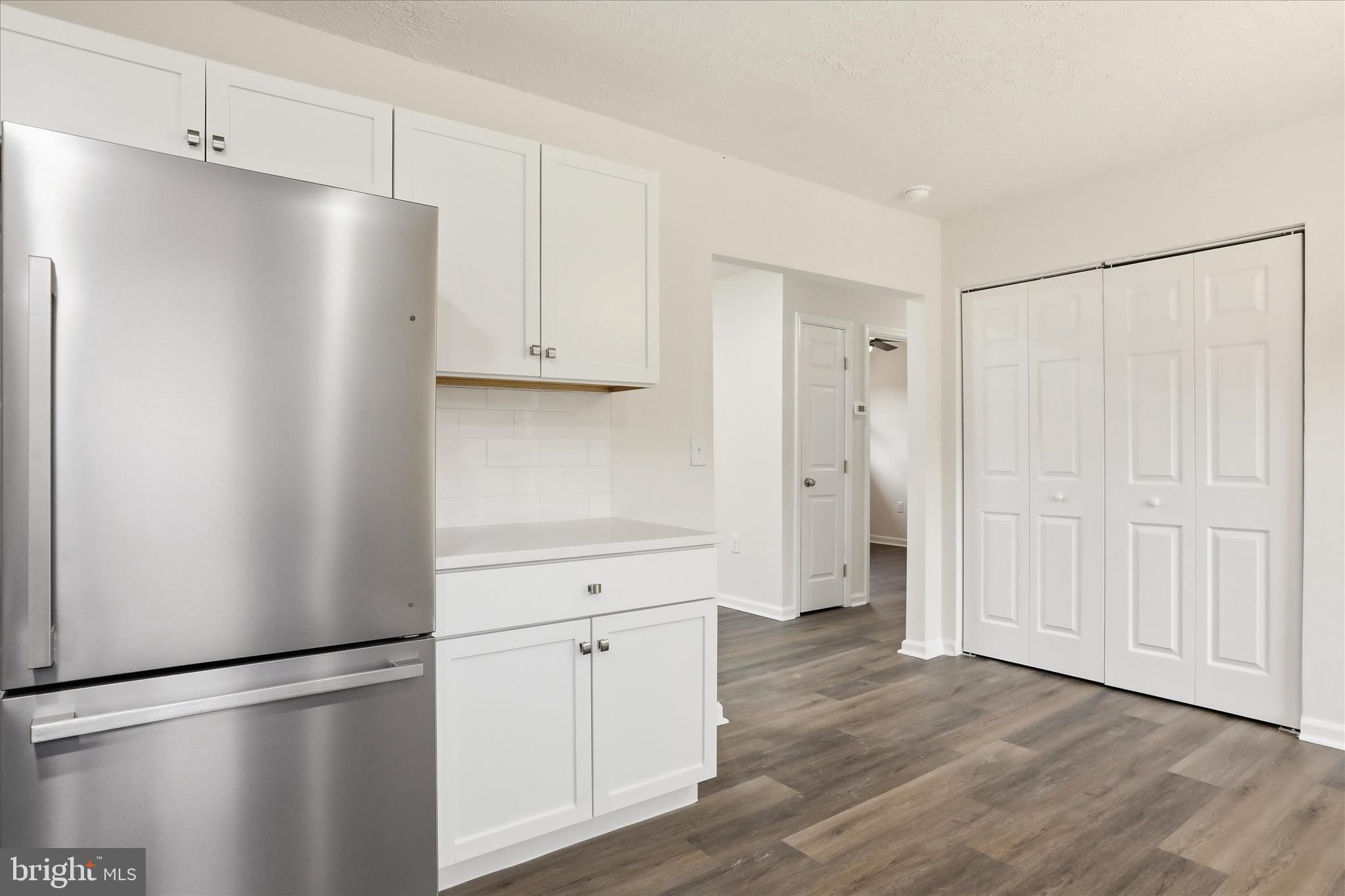 HIDDEN RIVER - Residential