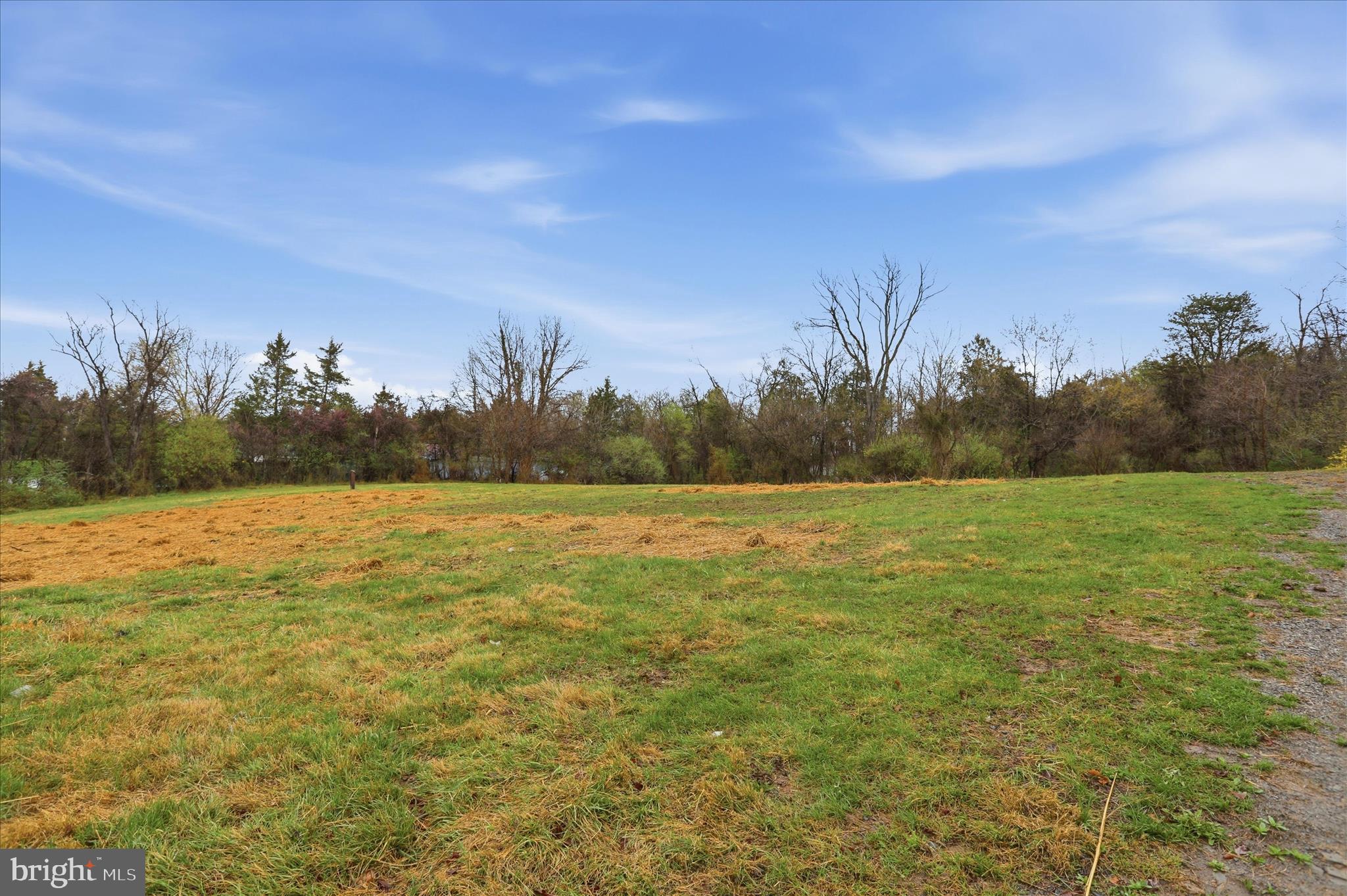 HIDDEN RIVER - Residential