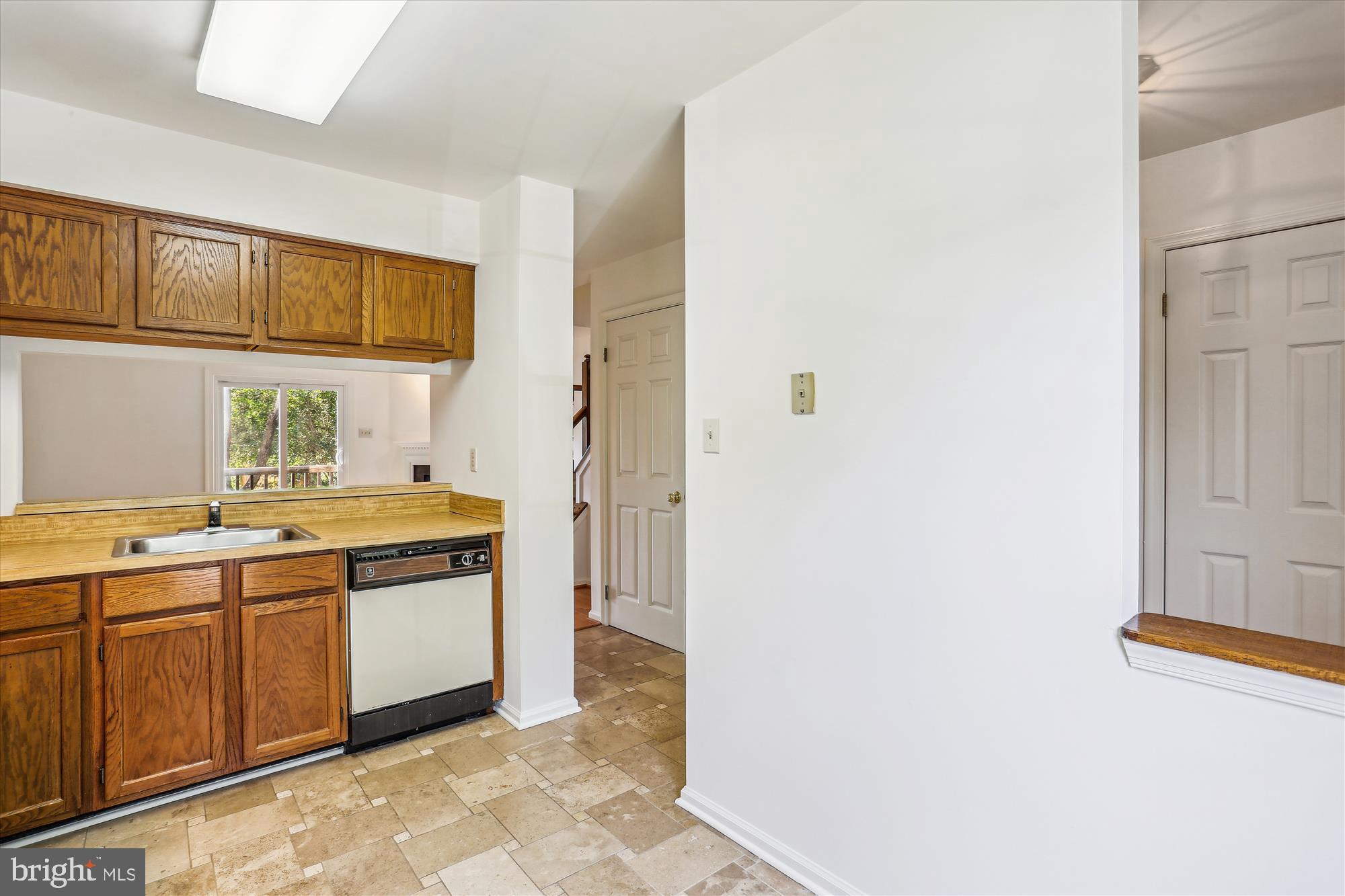 SILVER SPRING CNTRY CLUB - Residential