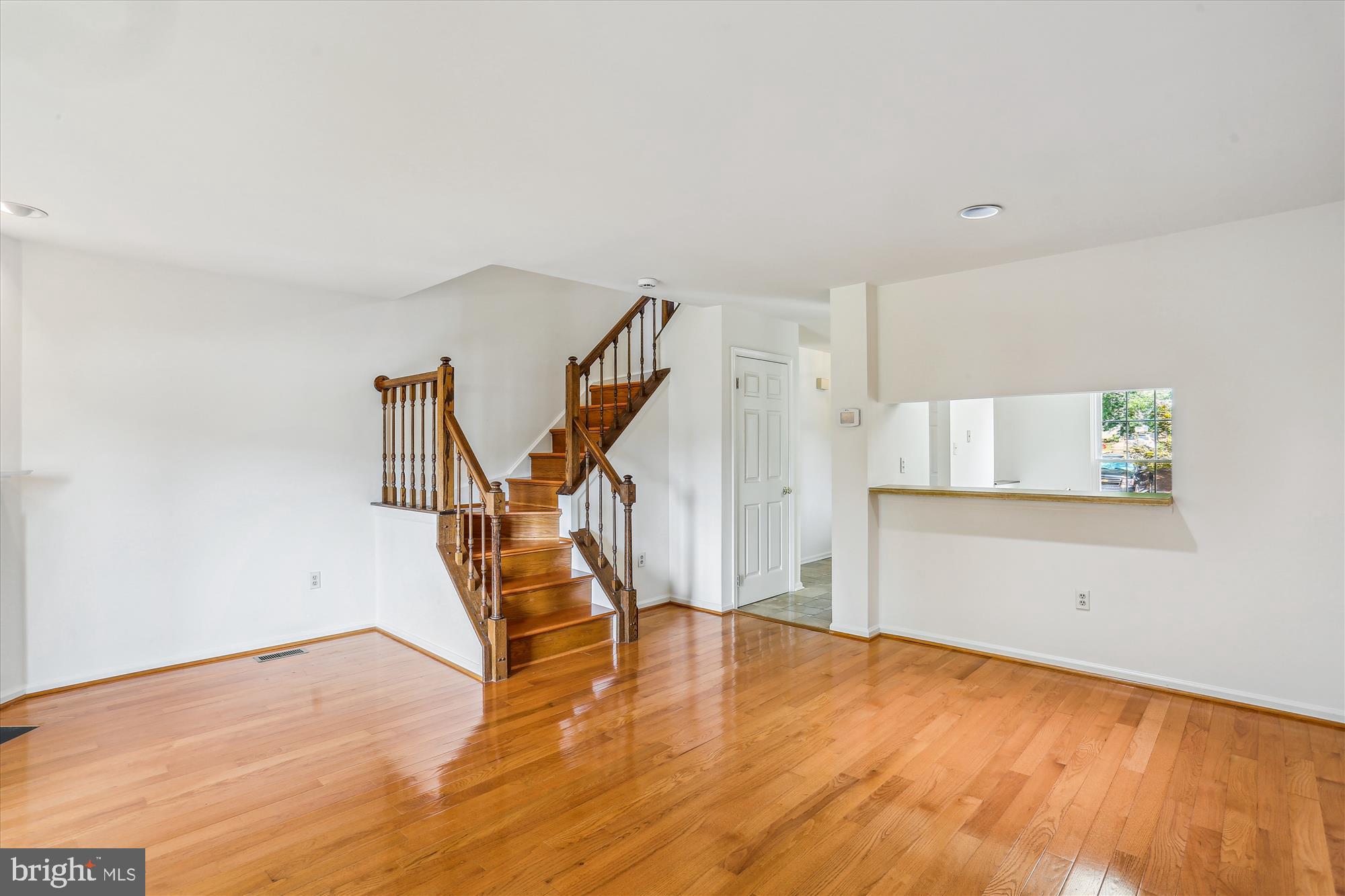 SILVER SPRING CNTRY CLUB - Residential