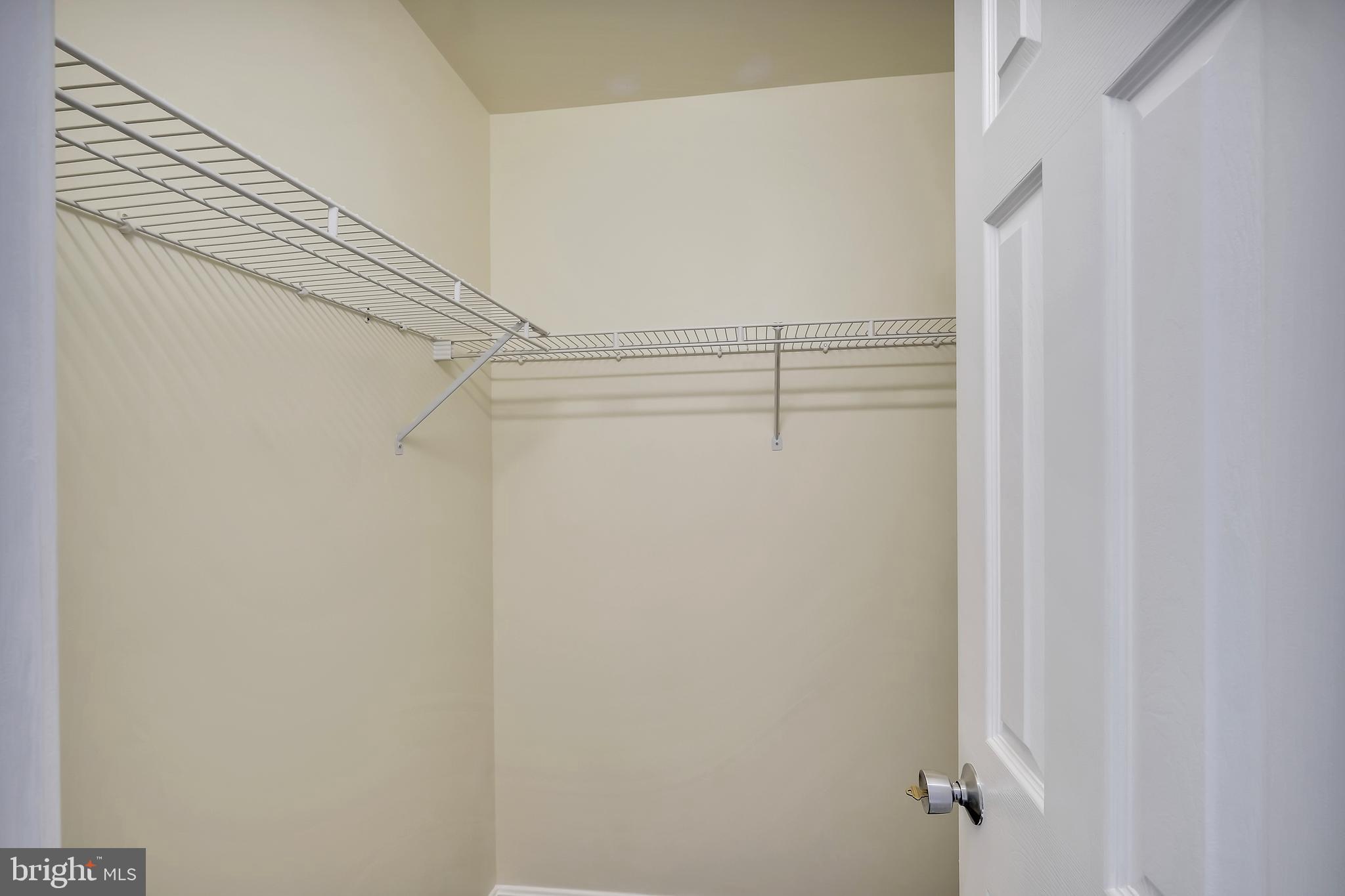 ASHBURN VILLAGE - Residential